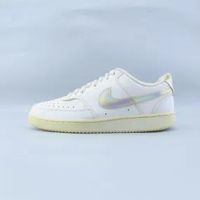 Stay Comfy NIKE  COURT VISION LOW