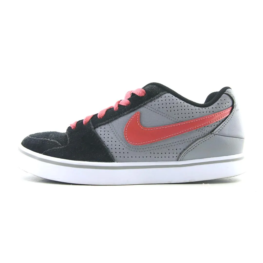 NIKE  RUCKUS LOW TOP Style Basic