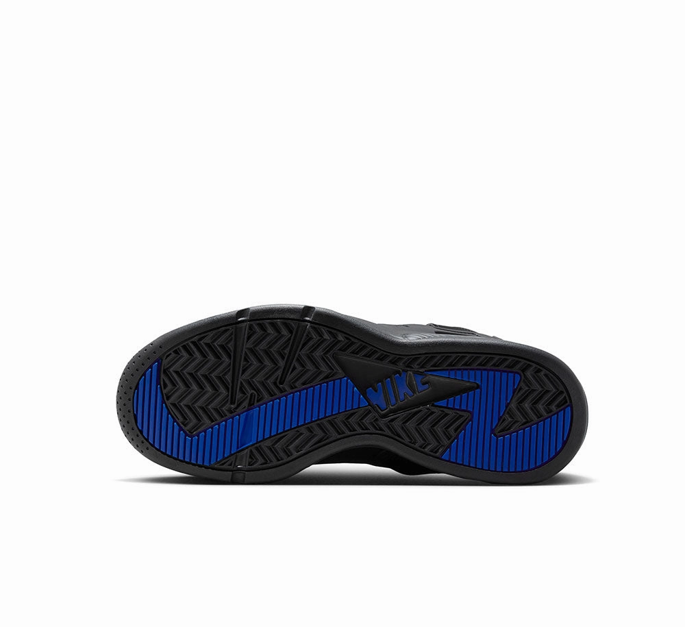 NIKE AIR FLIGHT HUARACHE Sporty Look Chase Step