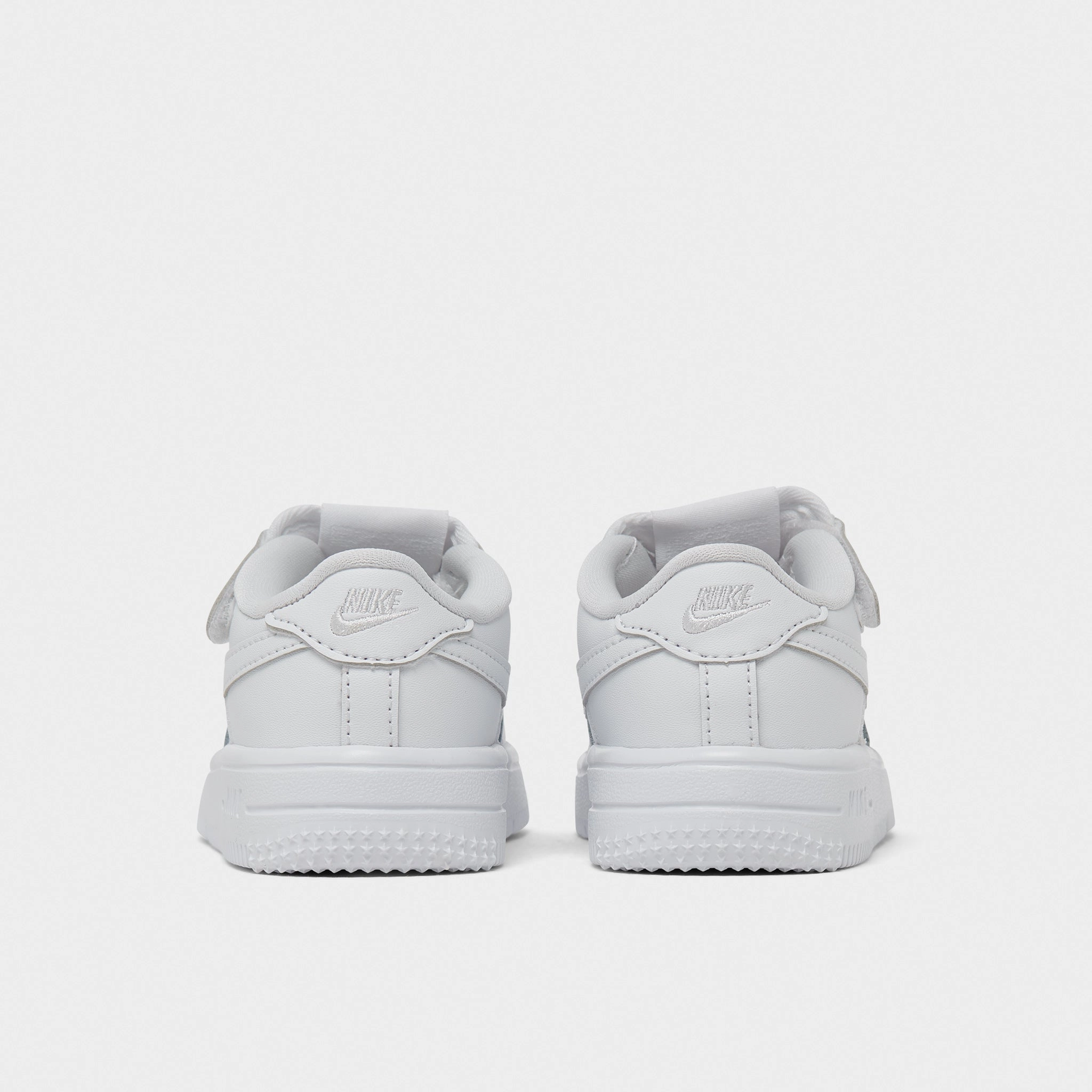 Crowd Hype Reactive Propulsion Nike Air Force 1 Easyon TD White / White - White