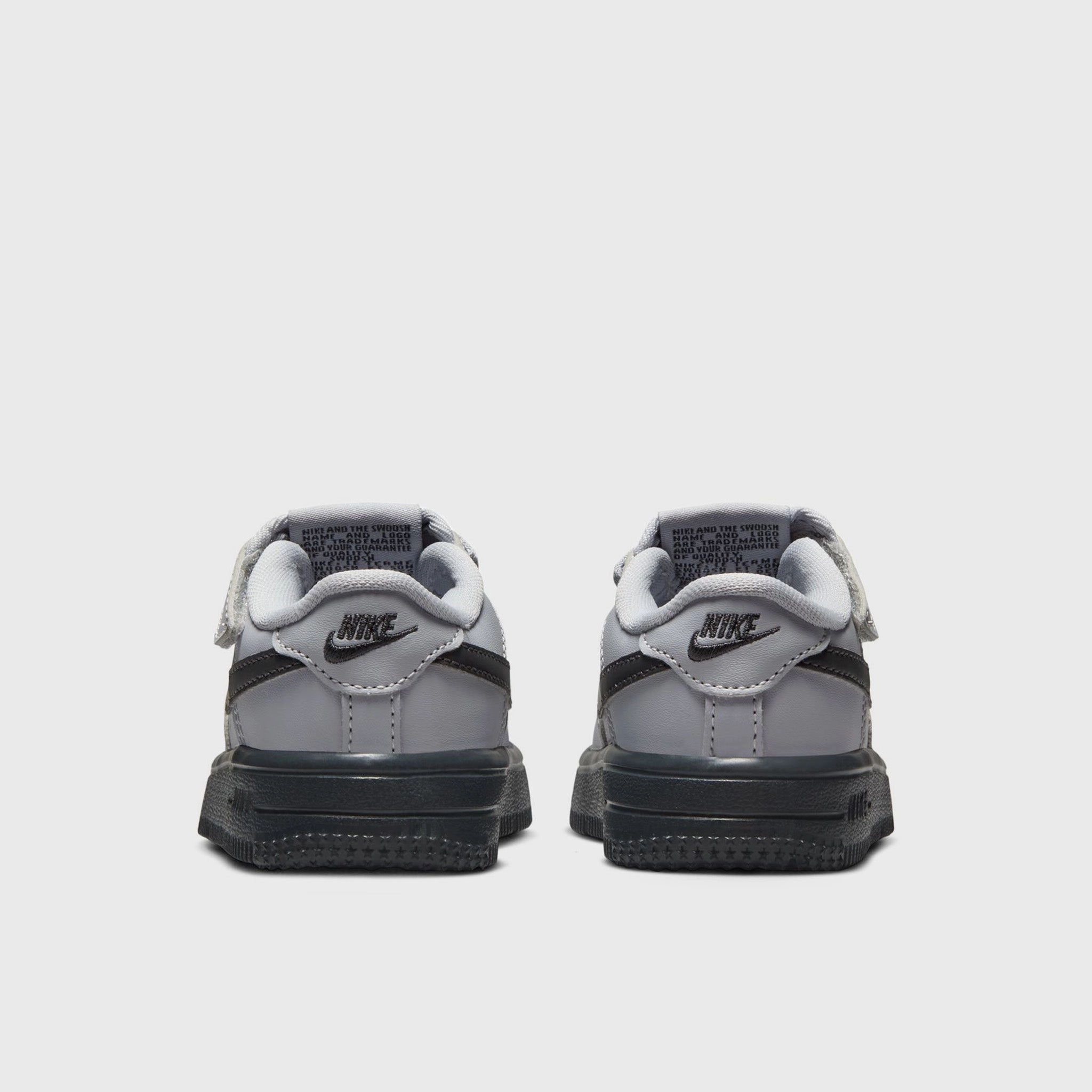 Elite Grip Compression Fit Technology Nike Air Force 1 Low Easyon TD Wolf Grey / Dark Smoke Grey