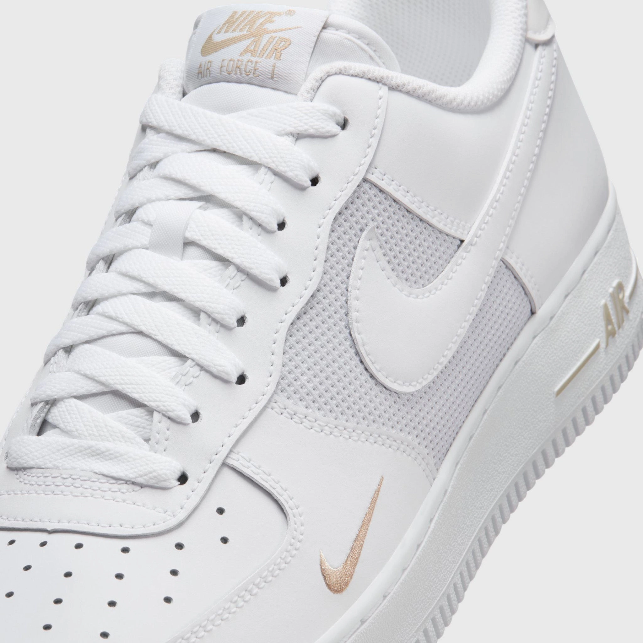 Nike Air Force 1 White / Silver Workout