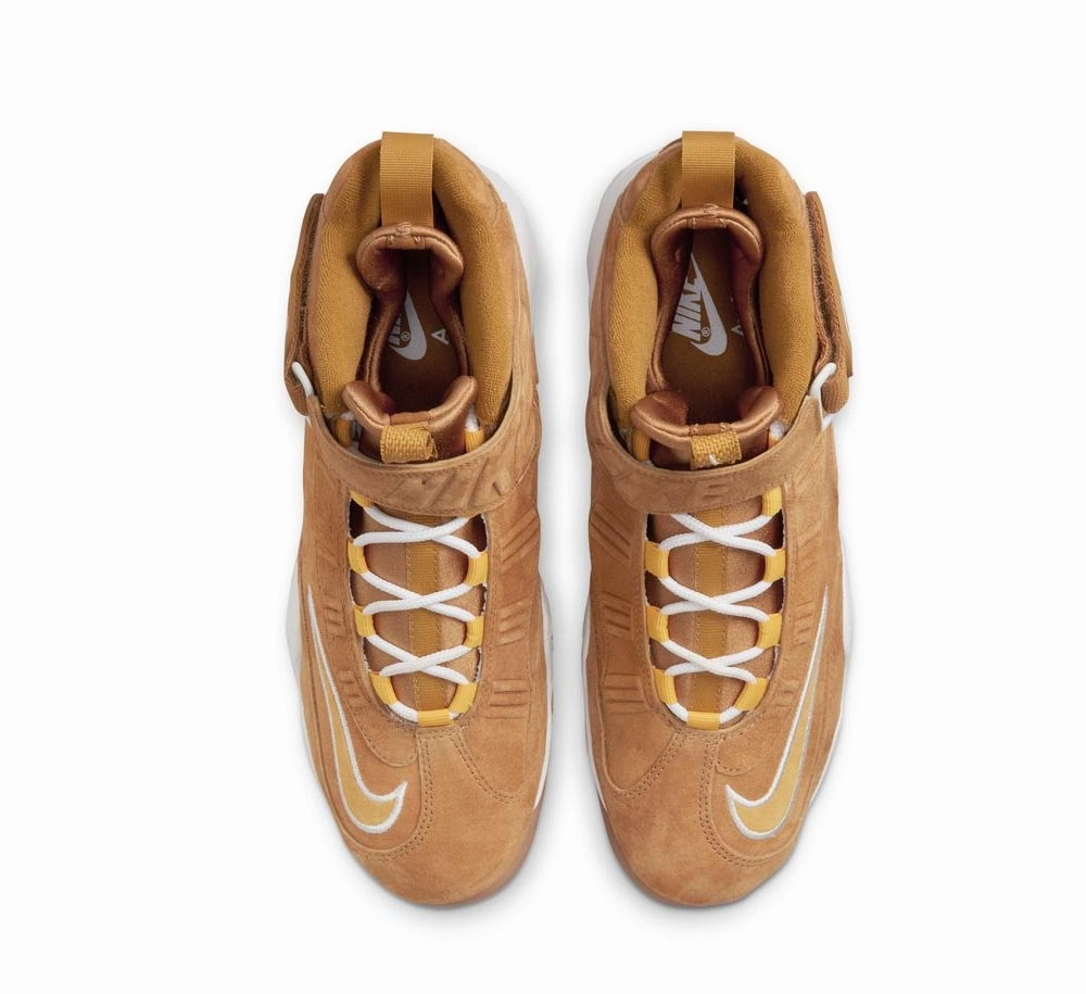 NIKE AIR GRIFFEY MAX 1 Sunny Walk Street Day