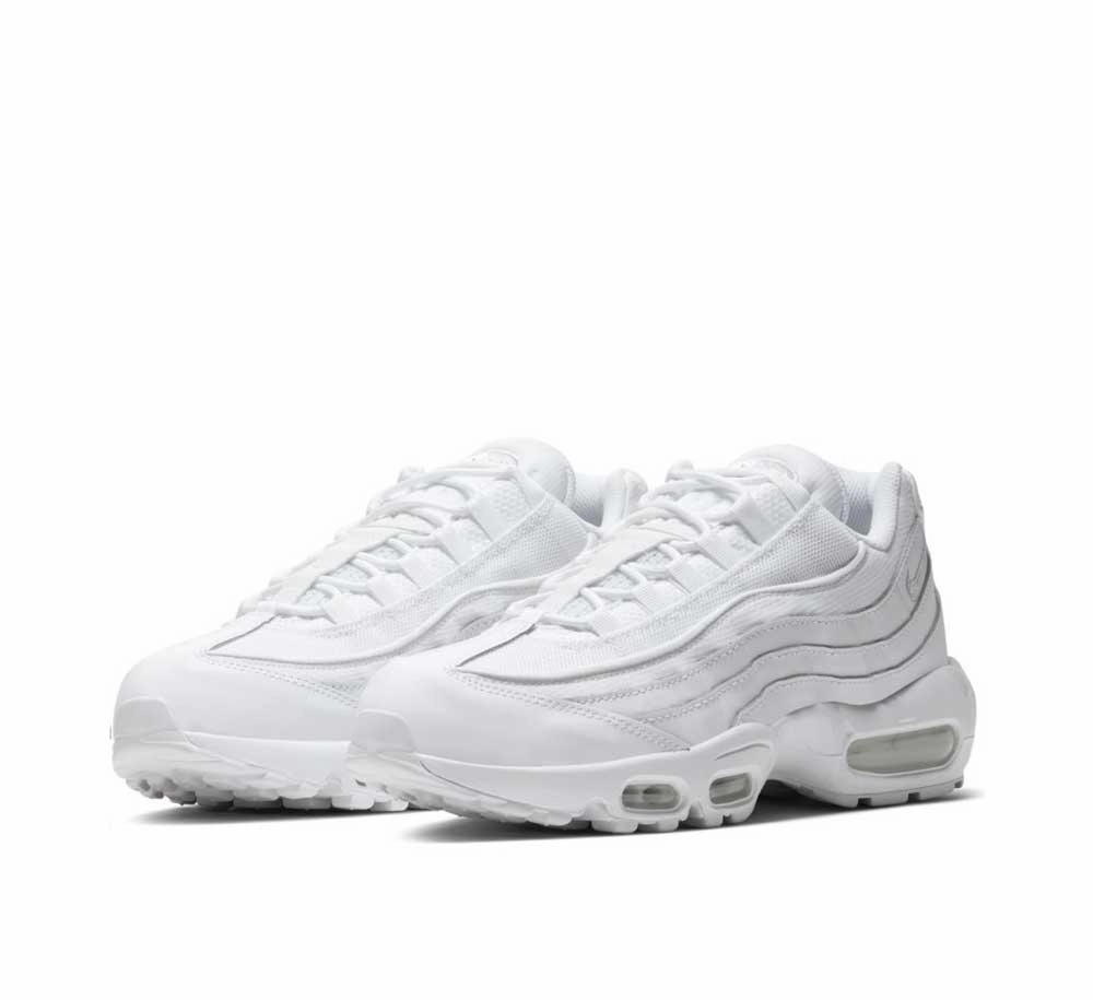 NIKE AIR MAX 95 ESSENTIAL Slip Fit Crisp Design