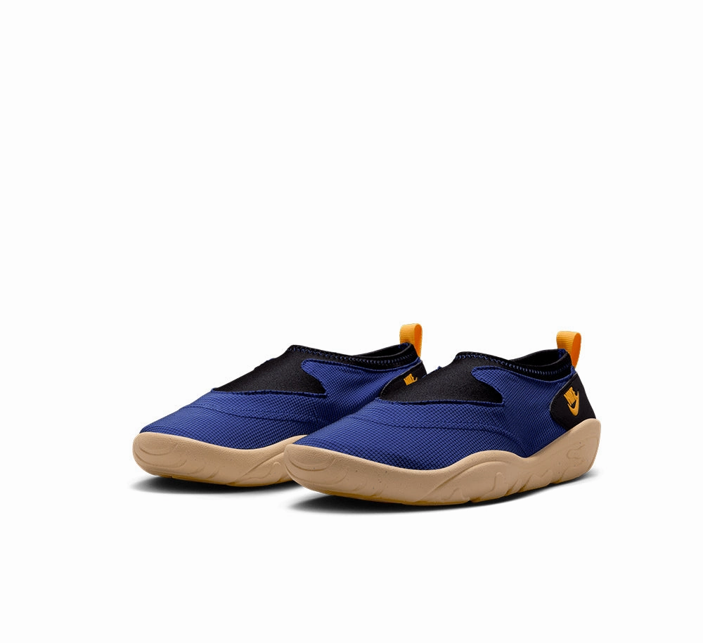 Nike Aqua Turf Weekend Walks Stream Step