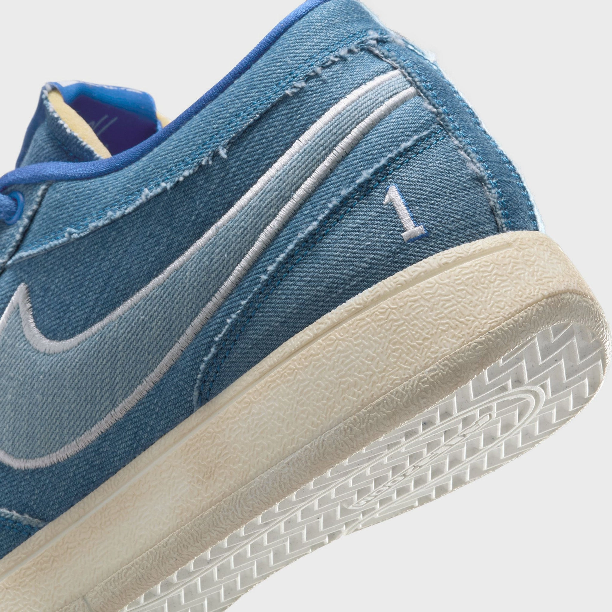 Nike Book 1 Blue / Multi-Colour Odor Control Insole Canvas