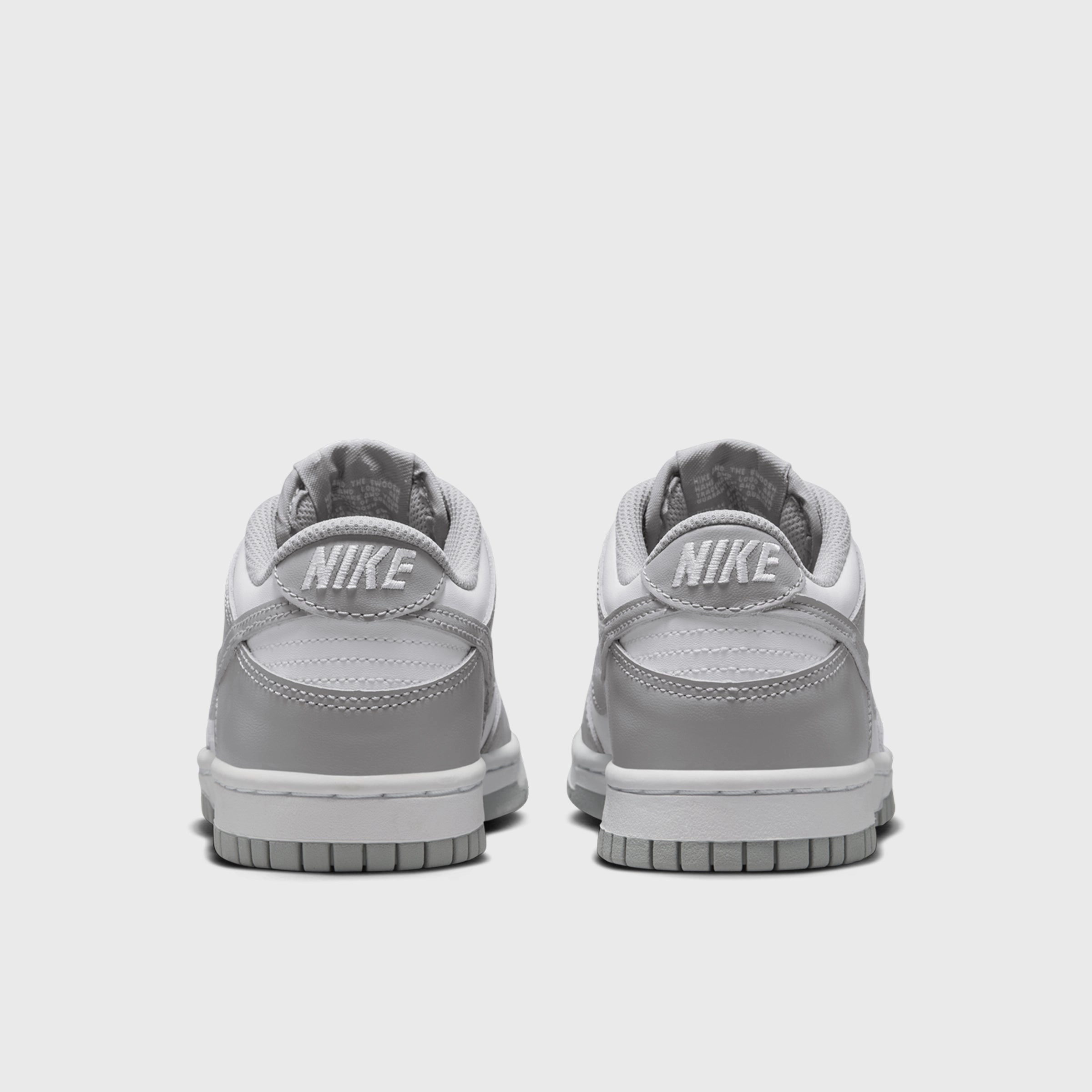 Sneakers Good Grip Elastic Collar Padding Nike Dunk GS White / Light Smoke Grey - White