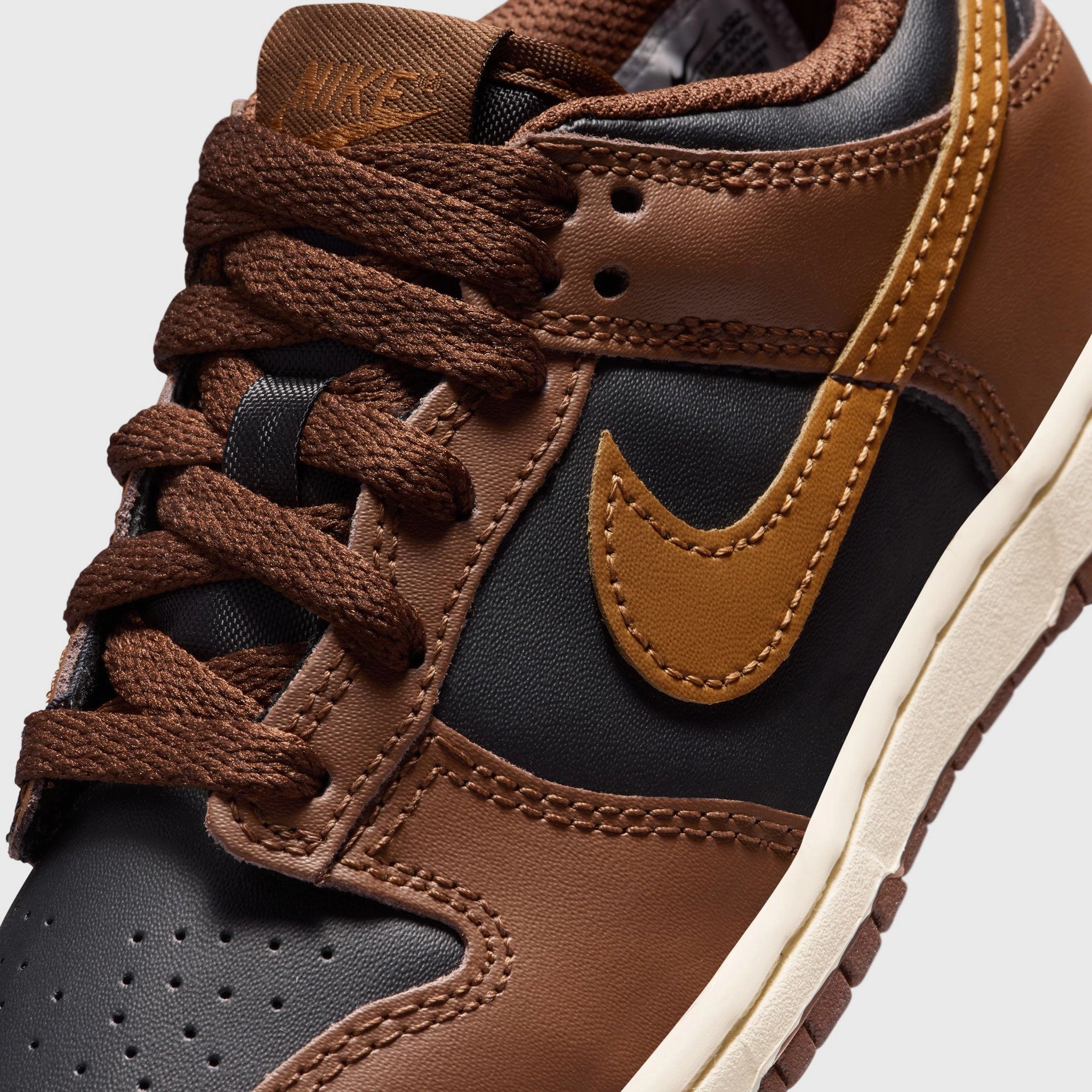 Nike Dunk Low PS Black / British Tan - Cacao Wow Lockdown Fit Structure