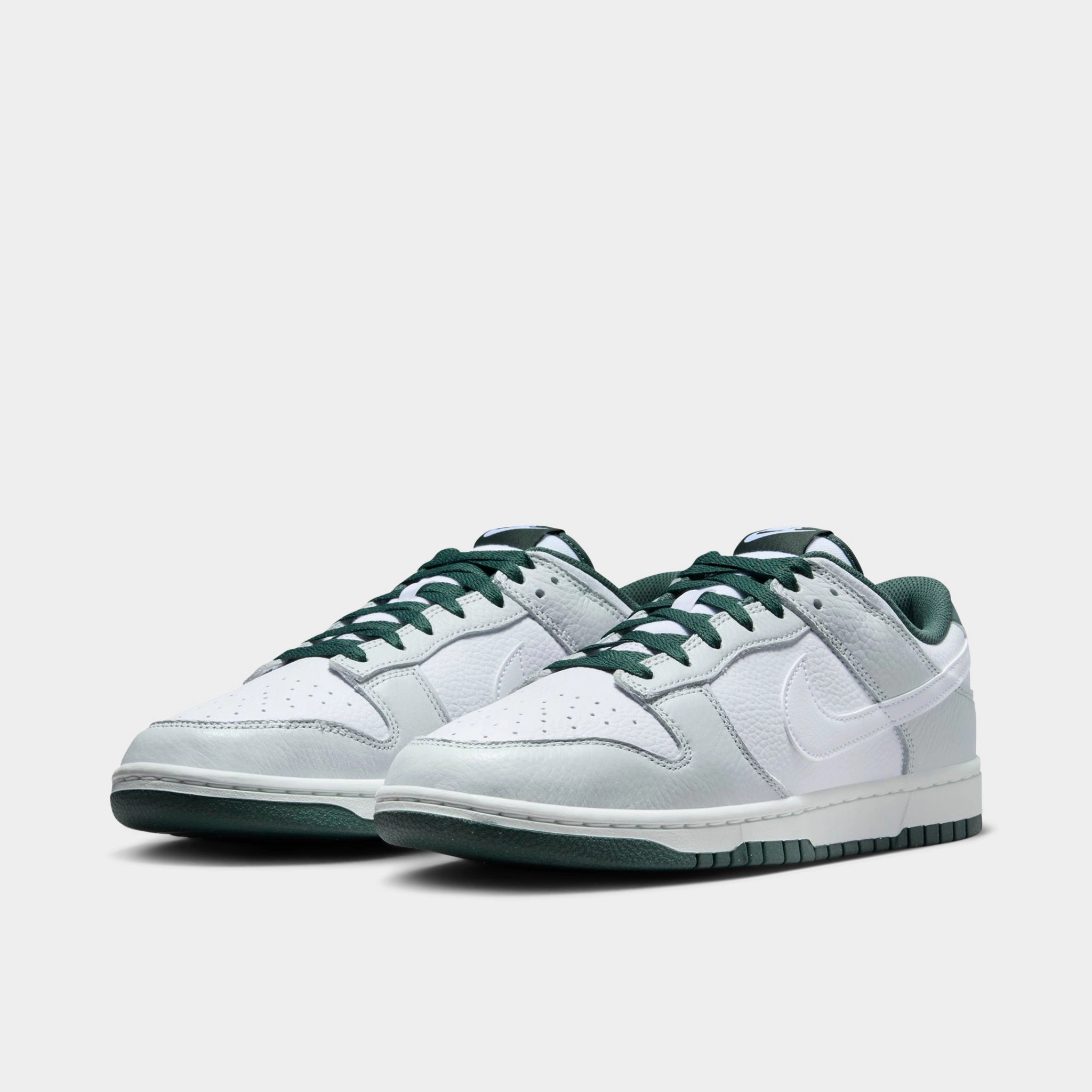 Offensive Cushioning Nike Dunk Low Retro SE Photon Dust / White - Vintage Green