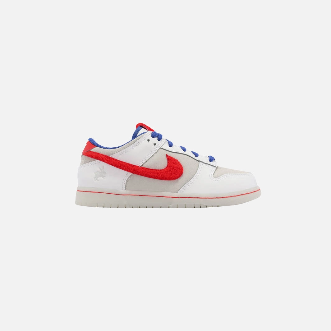 ventilation channels Microfiber Lining Technology Nike DUNK LOW YEAR OF THE RABBIT WHITE RABBIT (2023) (PS)