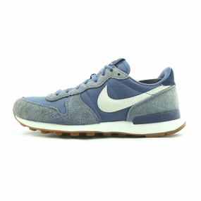 NIKE INTERNATIONALIST Cushioned Feel Neutral Colors