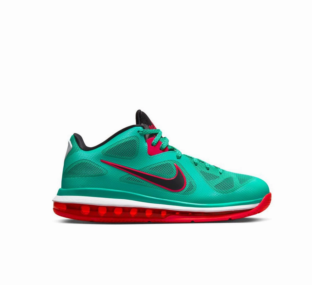 NIKE LEBRON IX LOW Balance Step hook and loop closure