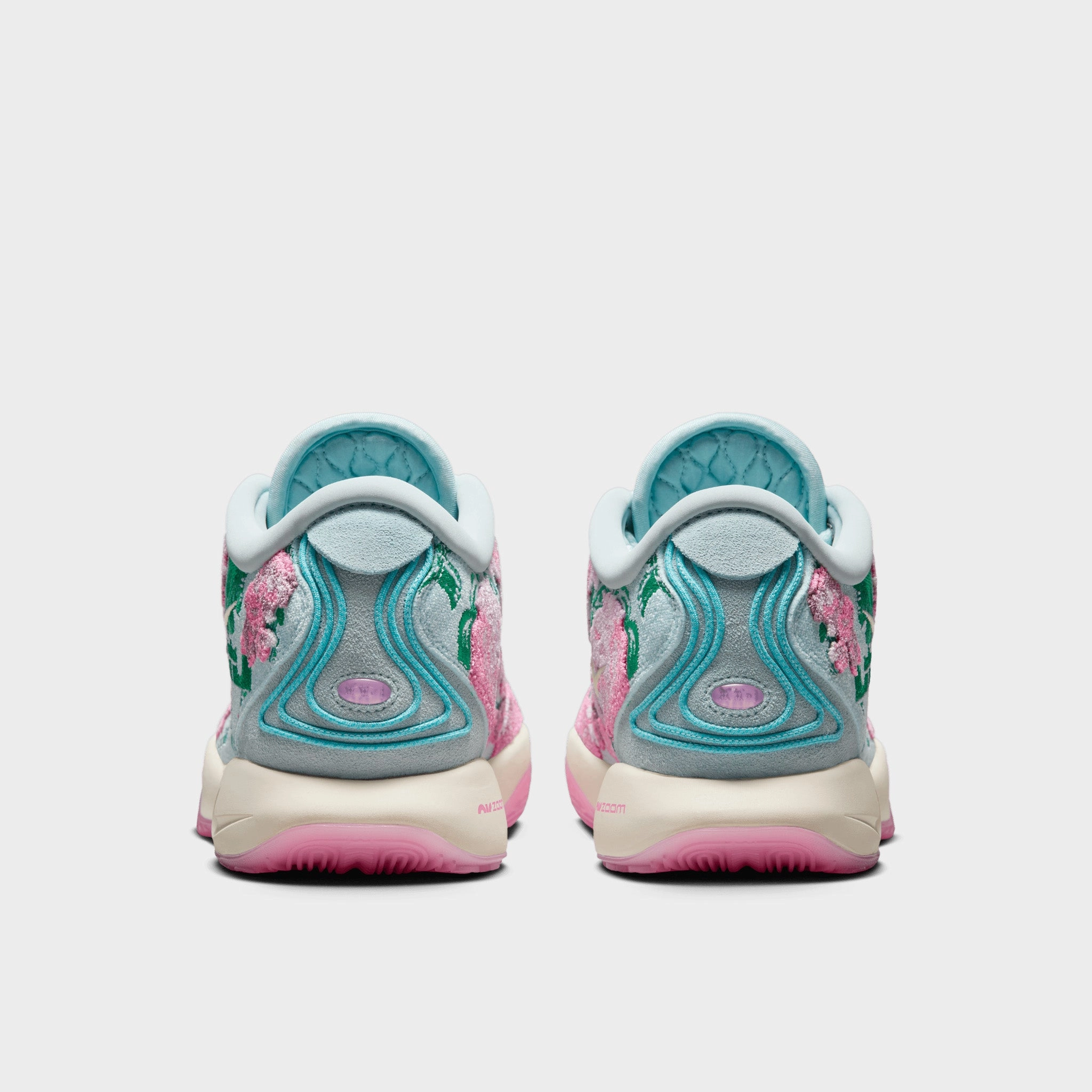 Nike Lebron XXI Premium Glacier Blue / Coconut Milk - Stadium Green Comfort Jump Adaptive Heel Lock System