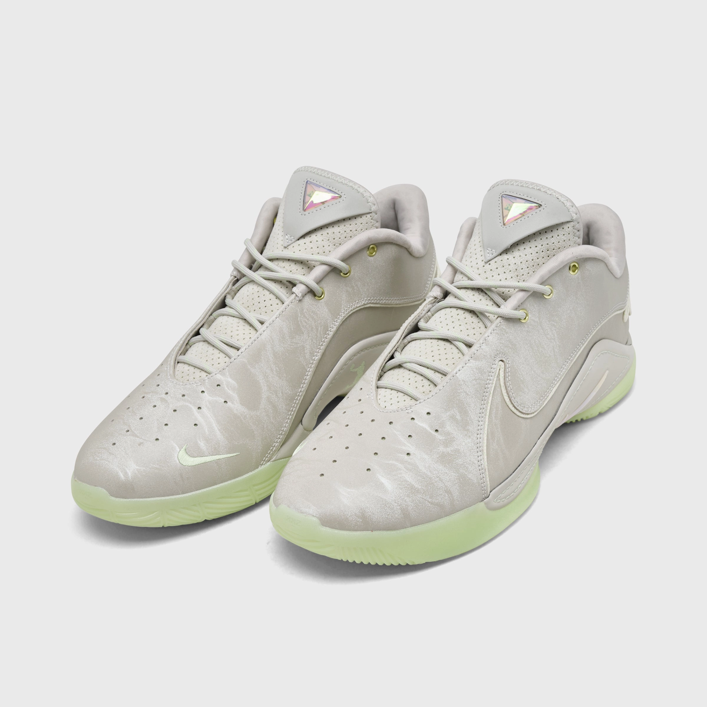 Nike Lebron XXII Light Bone / Soft Pearl - Vapor Green Ankle Lockdown System Metatarsal Support