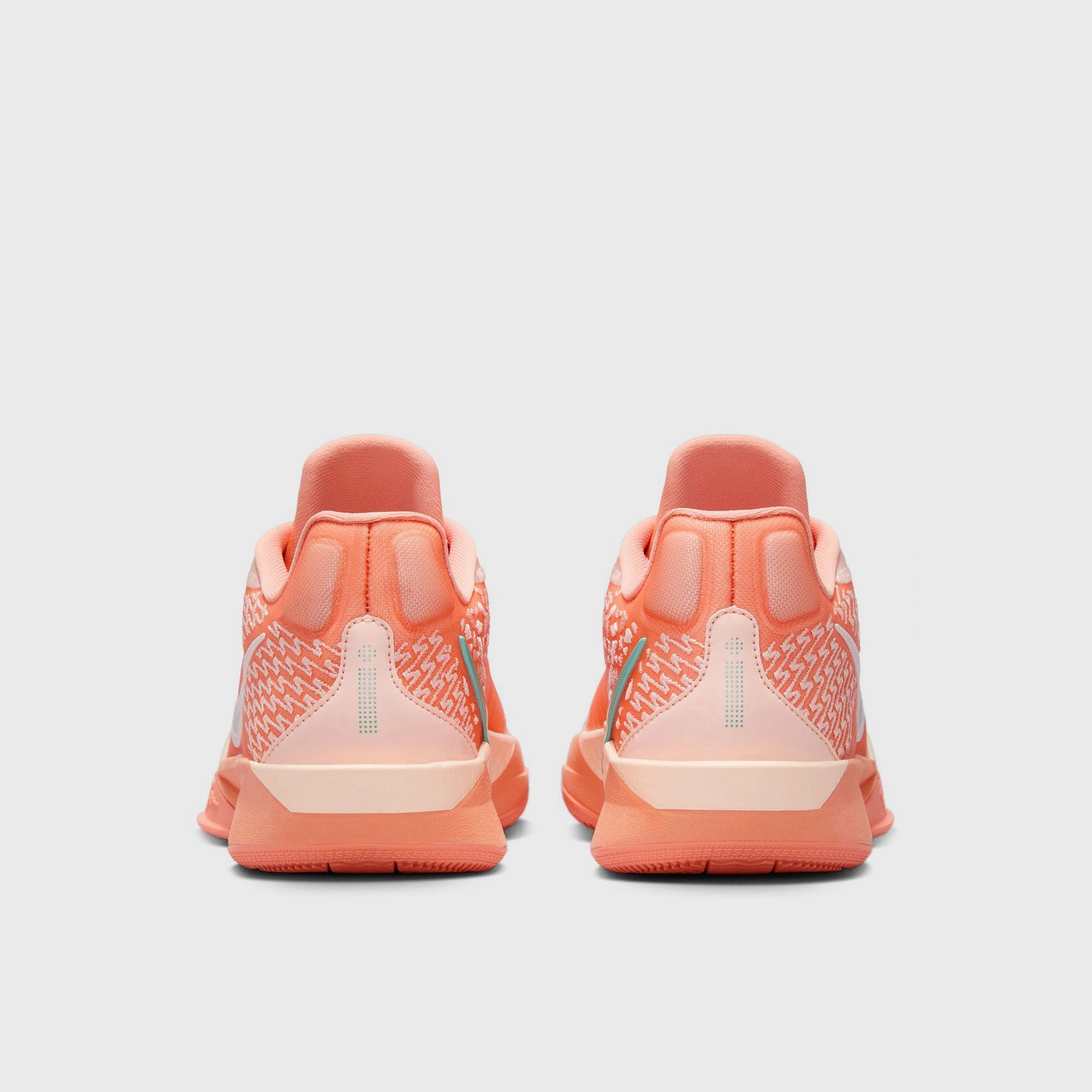 Sneakers Versatile Use Impact Resistant Nike Sabrina 2 Apricot Agate / Light Bone - Washed Coral