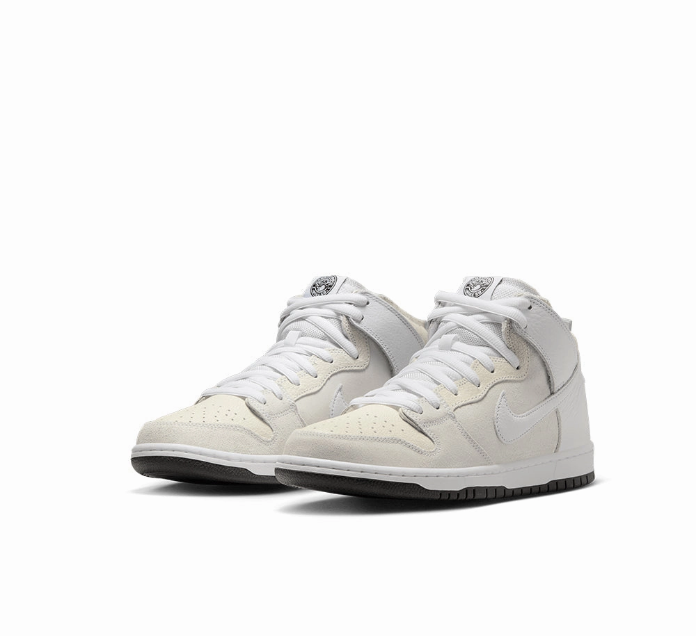 Nike SB Dunk High x Antihero Flexible Arch Active Design