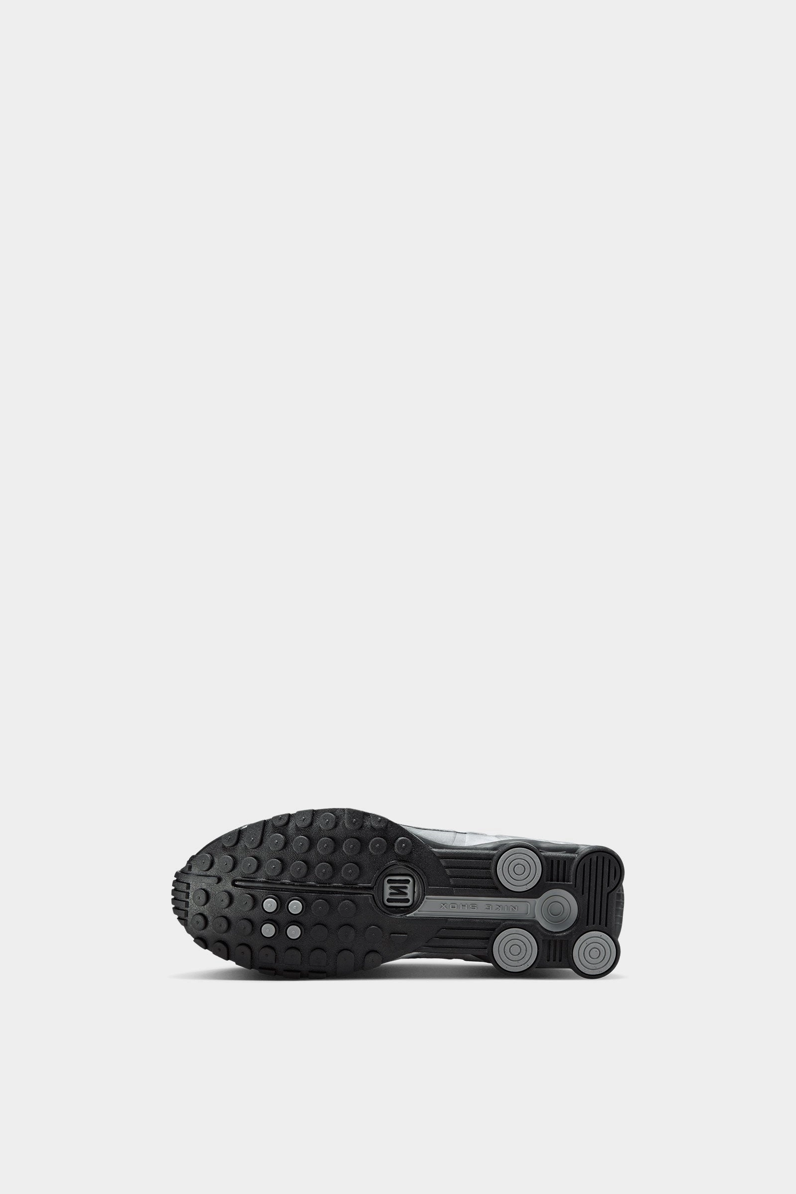 Nike Shox R4 Youth Style