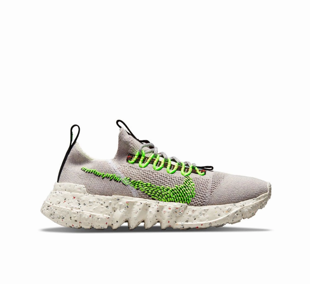 Hardwearing NIKE SPACE HIPPIE 01