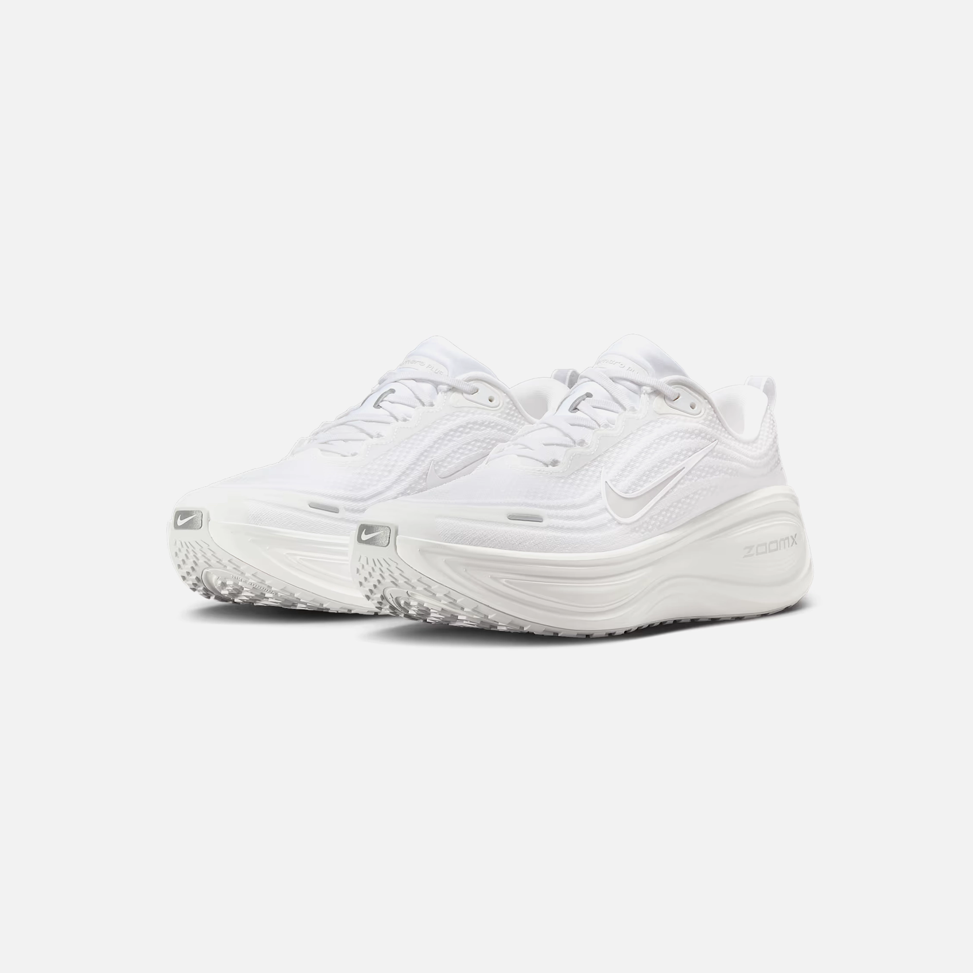 Fashionable Style Nike Vomero Plus White/Photon Dust/Metallic Silver/Summit White