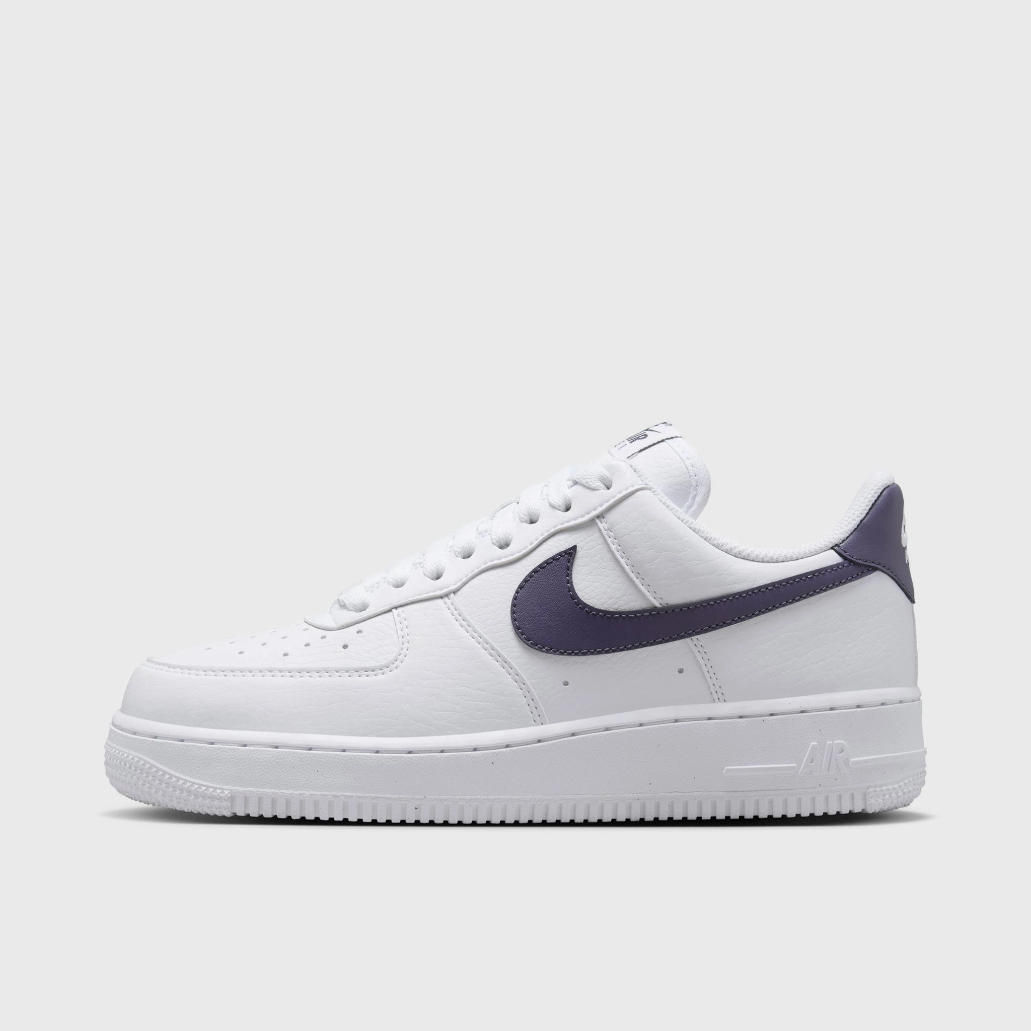 Smooth Drive Adaptive Response Nike Women's Air Force 1 '07 Next Nature White / Dark Raisin