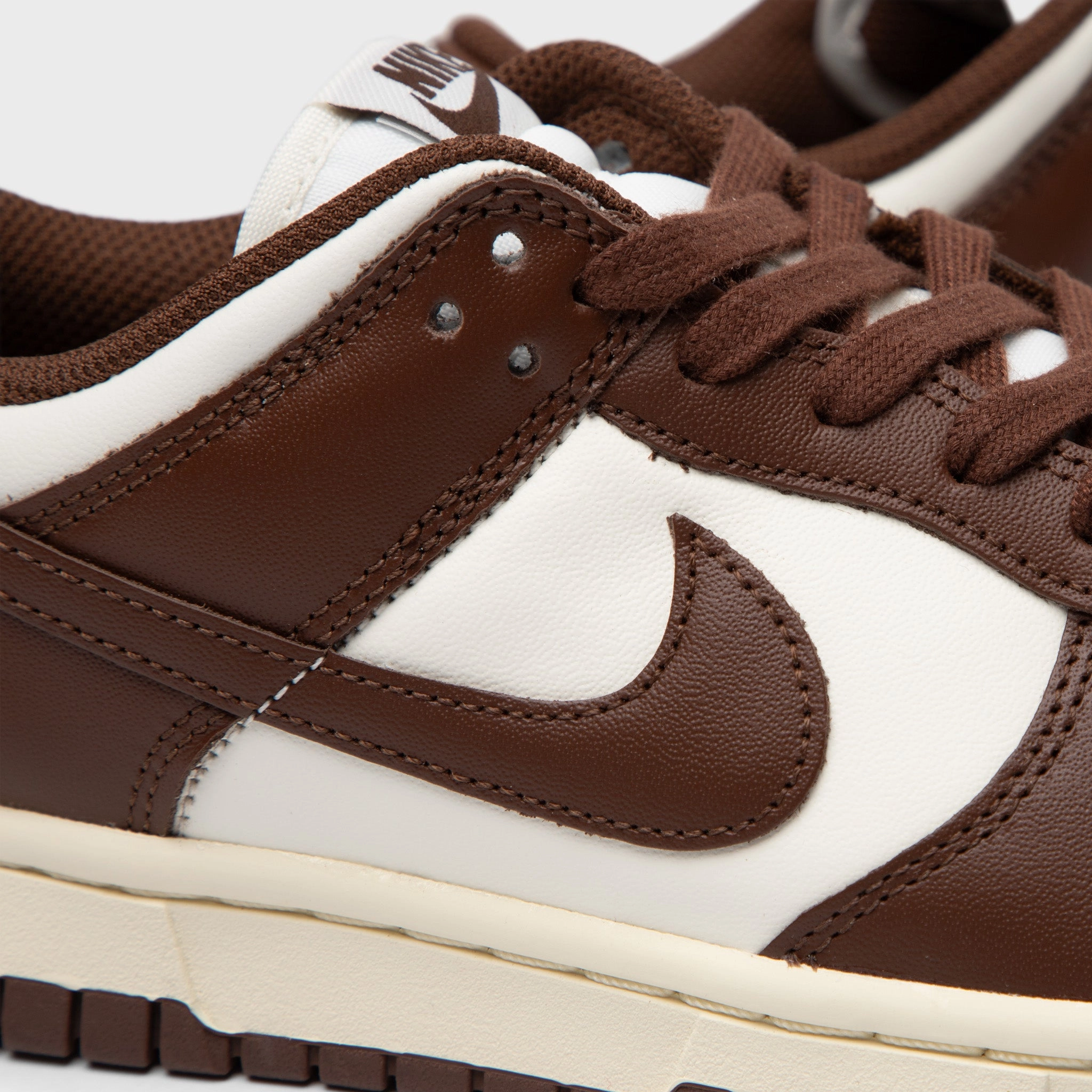 Nike Women's Dunk Low Sail / Cacao Wow - Coconut Milk Momentum Control Quick Pivot