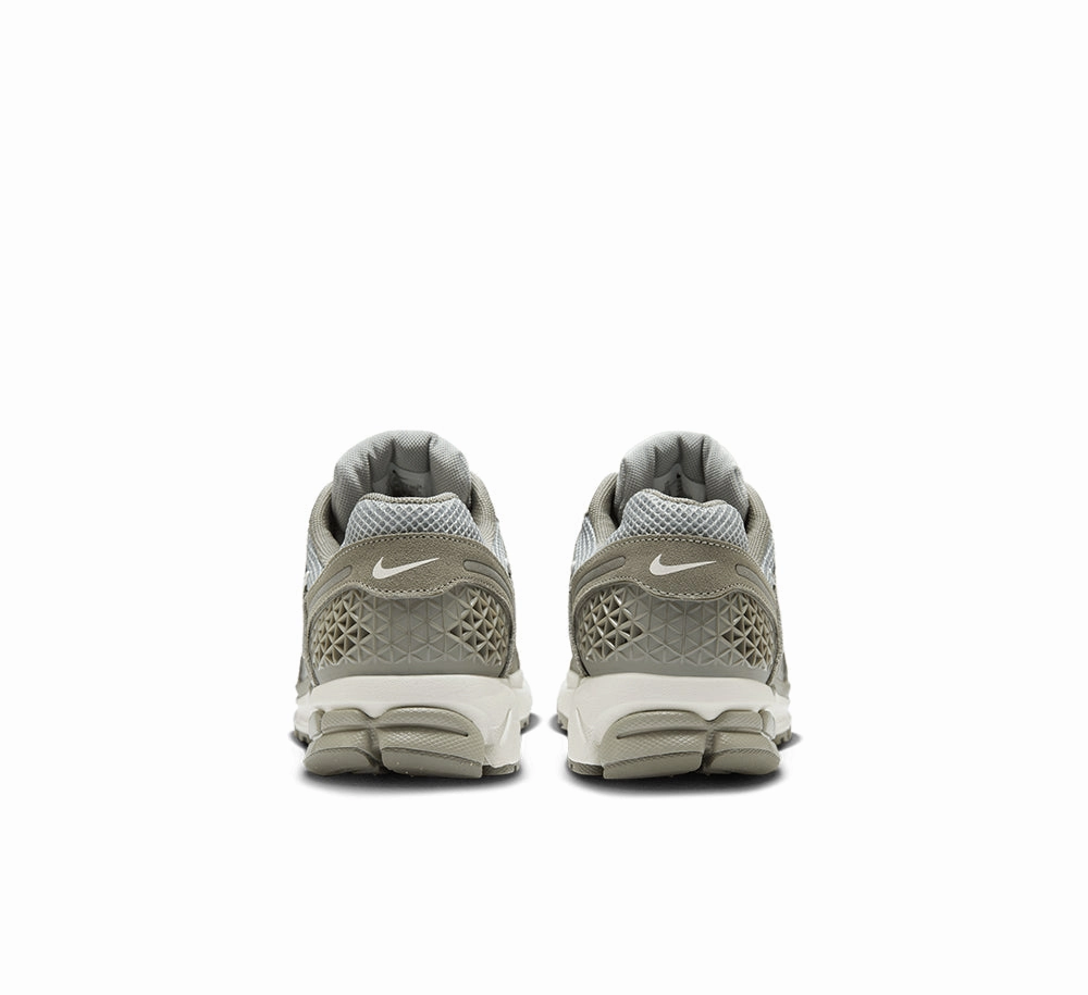Nike Zoom Vomero 5 Fog Path Universal Style
