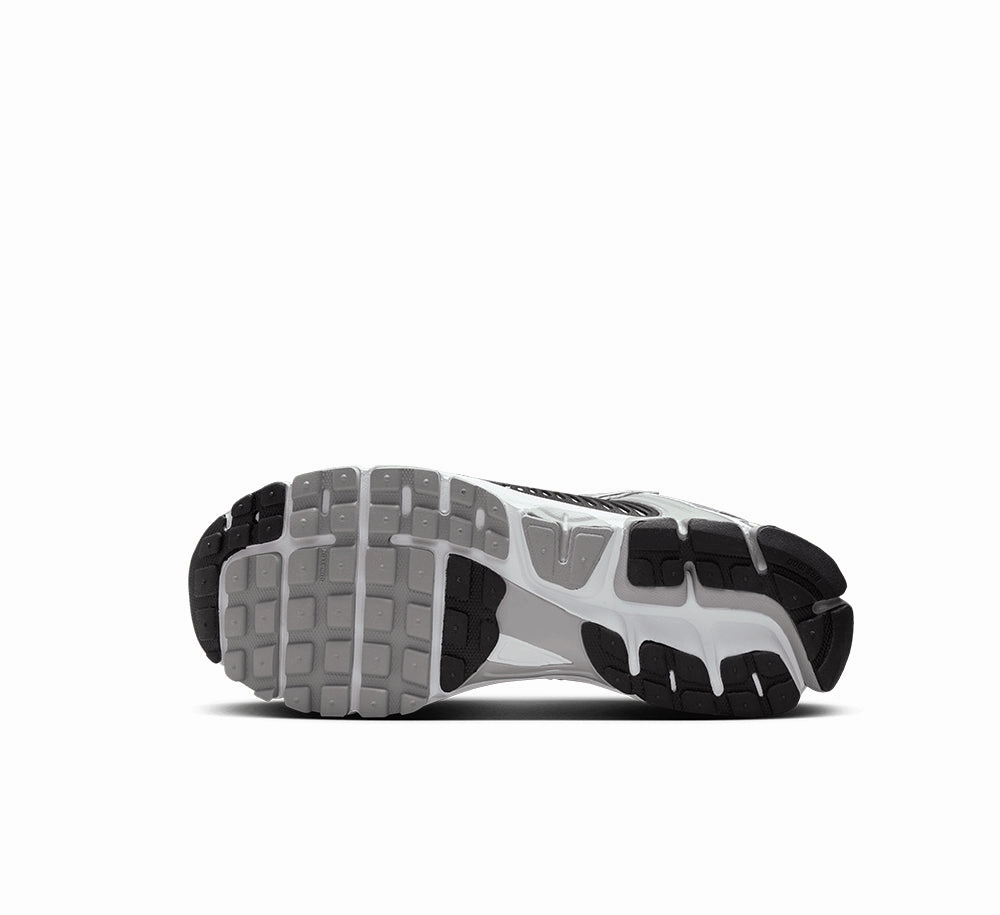 Nike Zoom Vomero 5 Flexible Sole Season Flex