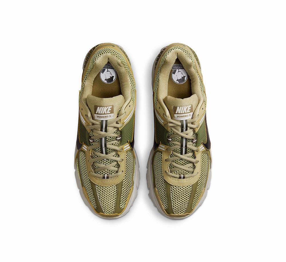 Lifestyle Gear Creek Path Nike Zoom Vomero 5