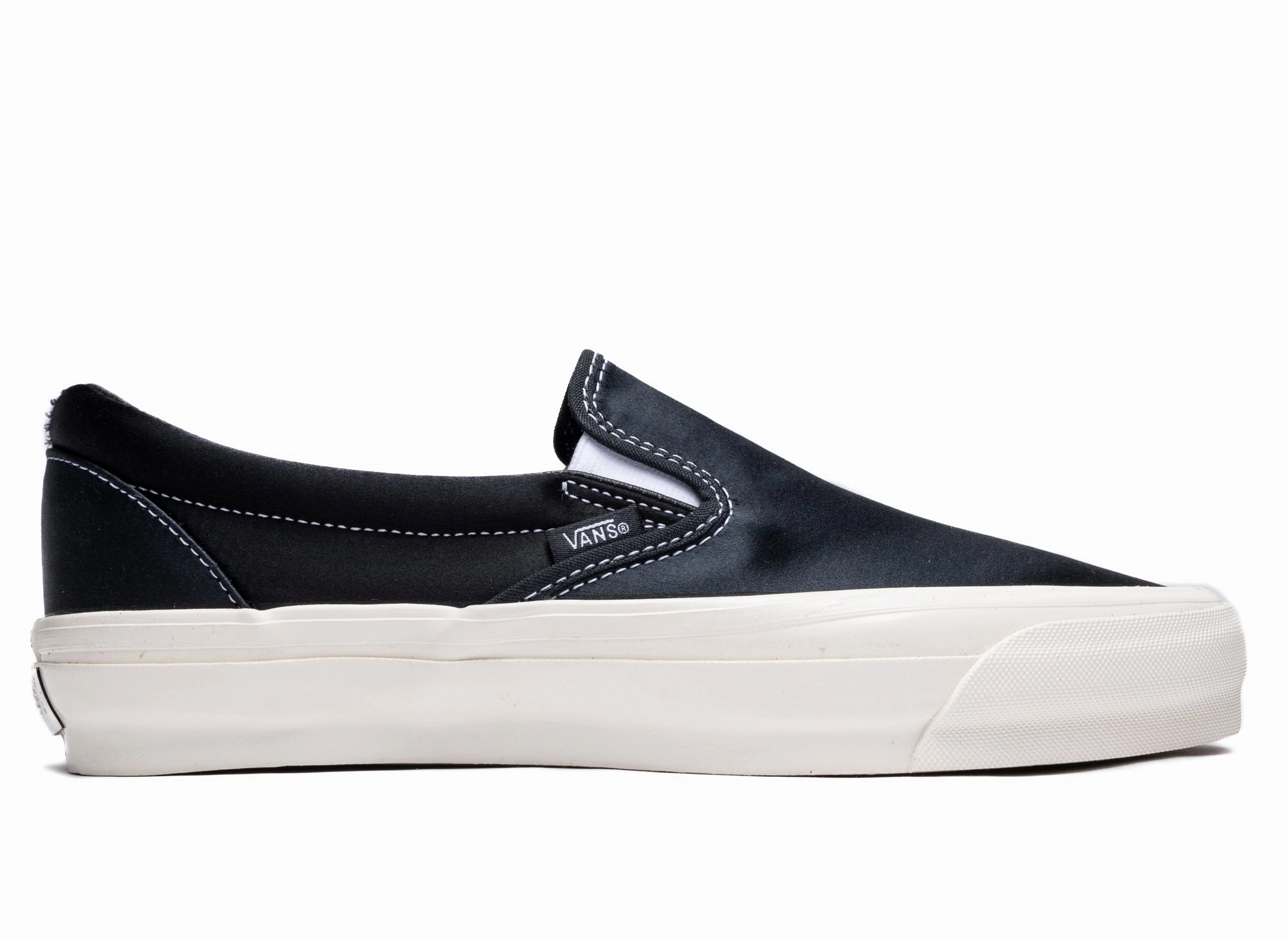 Shock absorption tech All Day Fit Vans Slip-On Reissue 98 Satin Jet Set