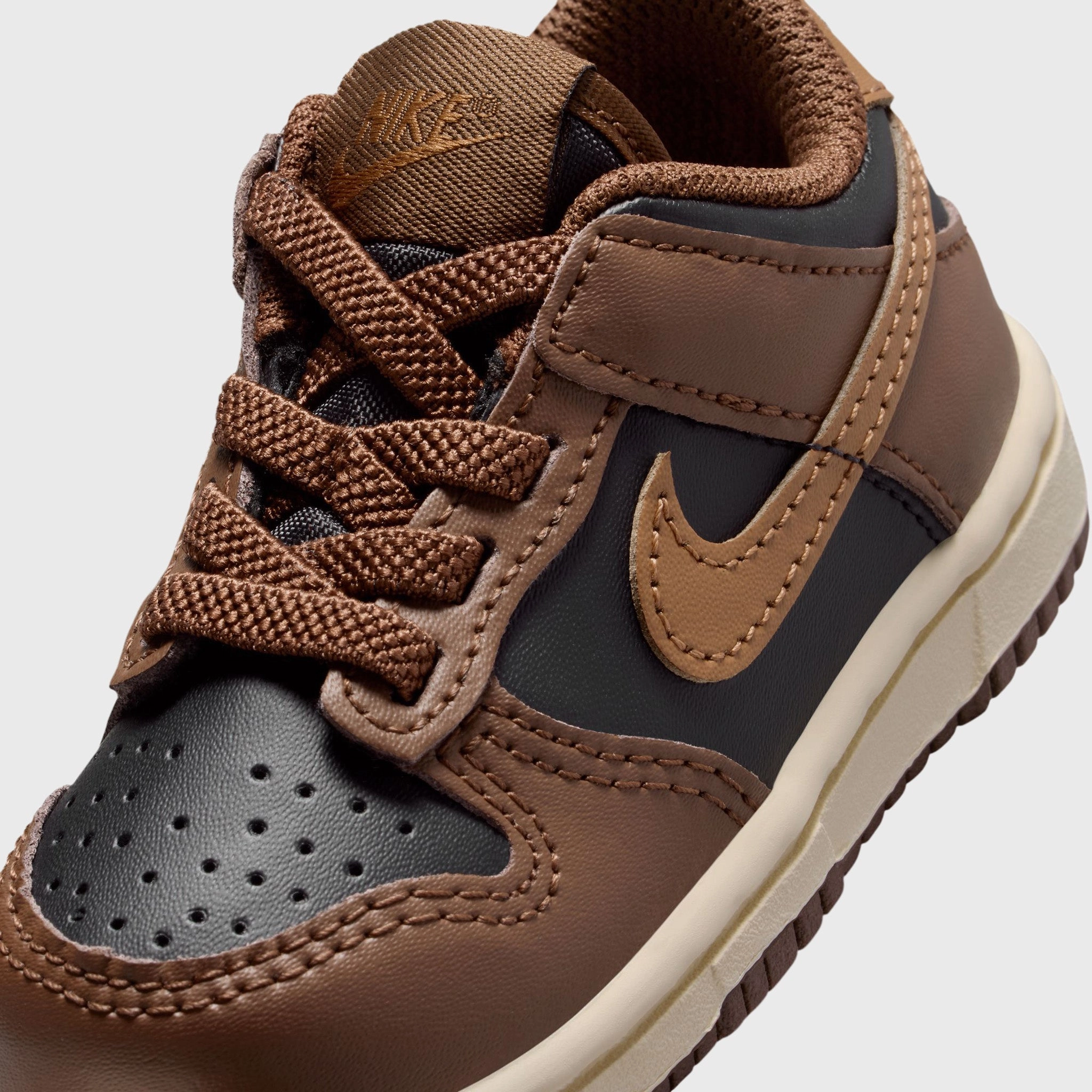 Nike Dunk Low TD Black / British Tan / Cacao Wow Wear Resistant Toe Guard