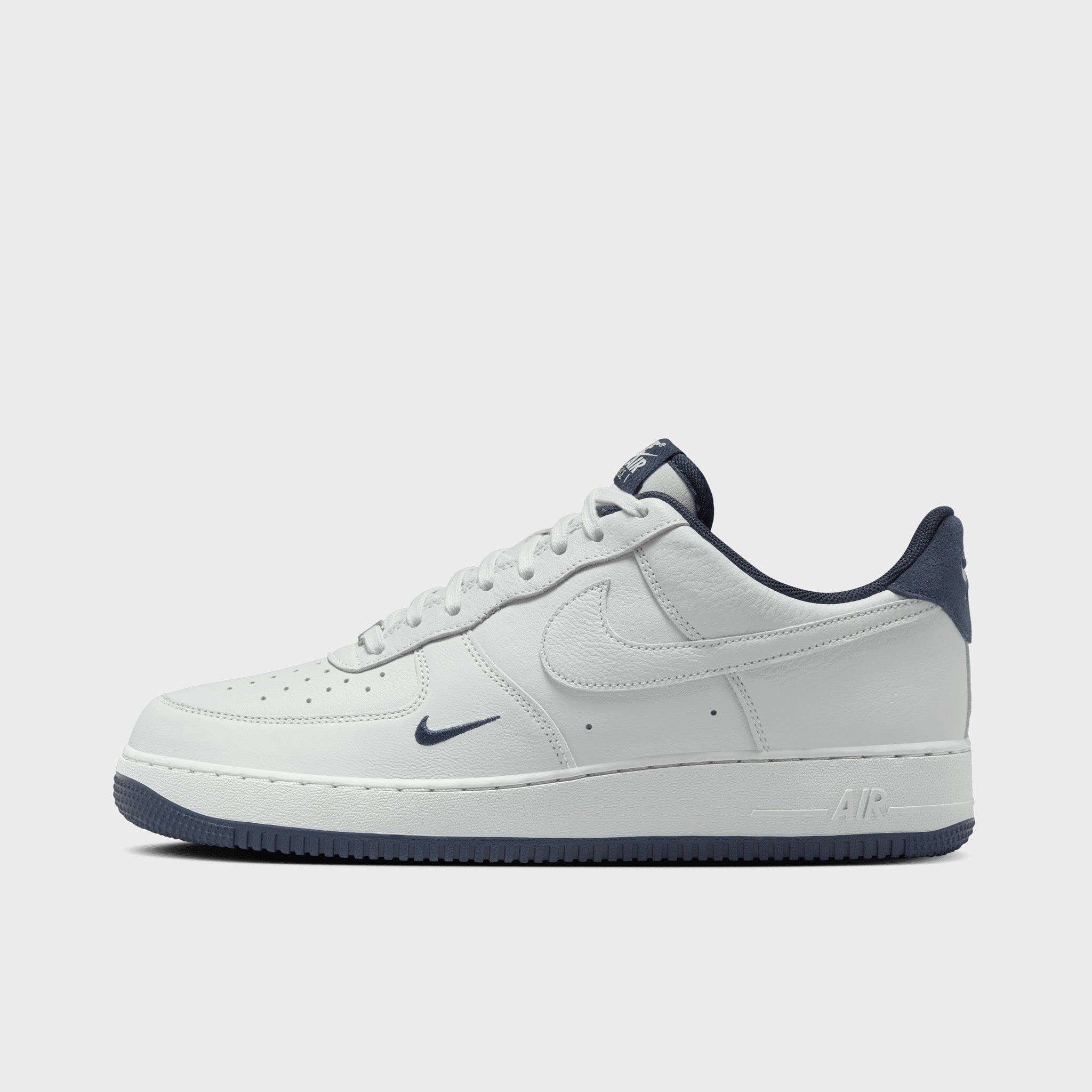 Tech Core Nike Air Force 1 '07 LV8 Photon Dust / Obsidian