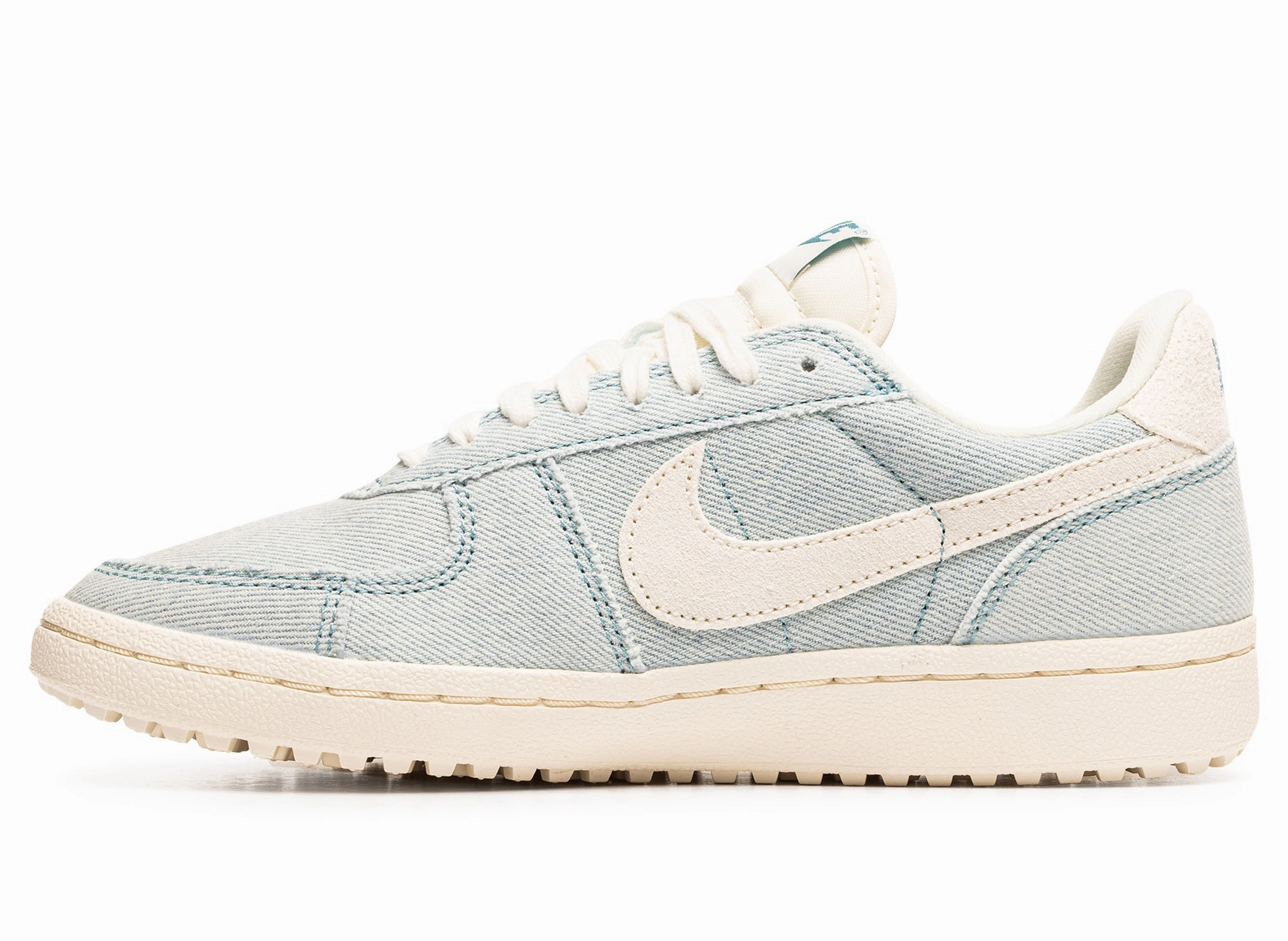 Women's Nike Field General Smooth Finish Peak Path