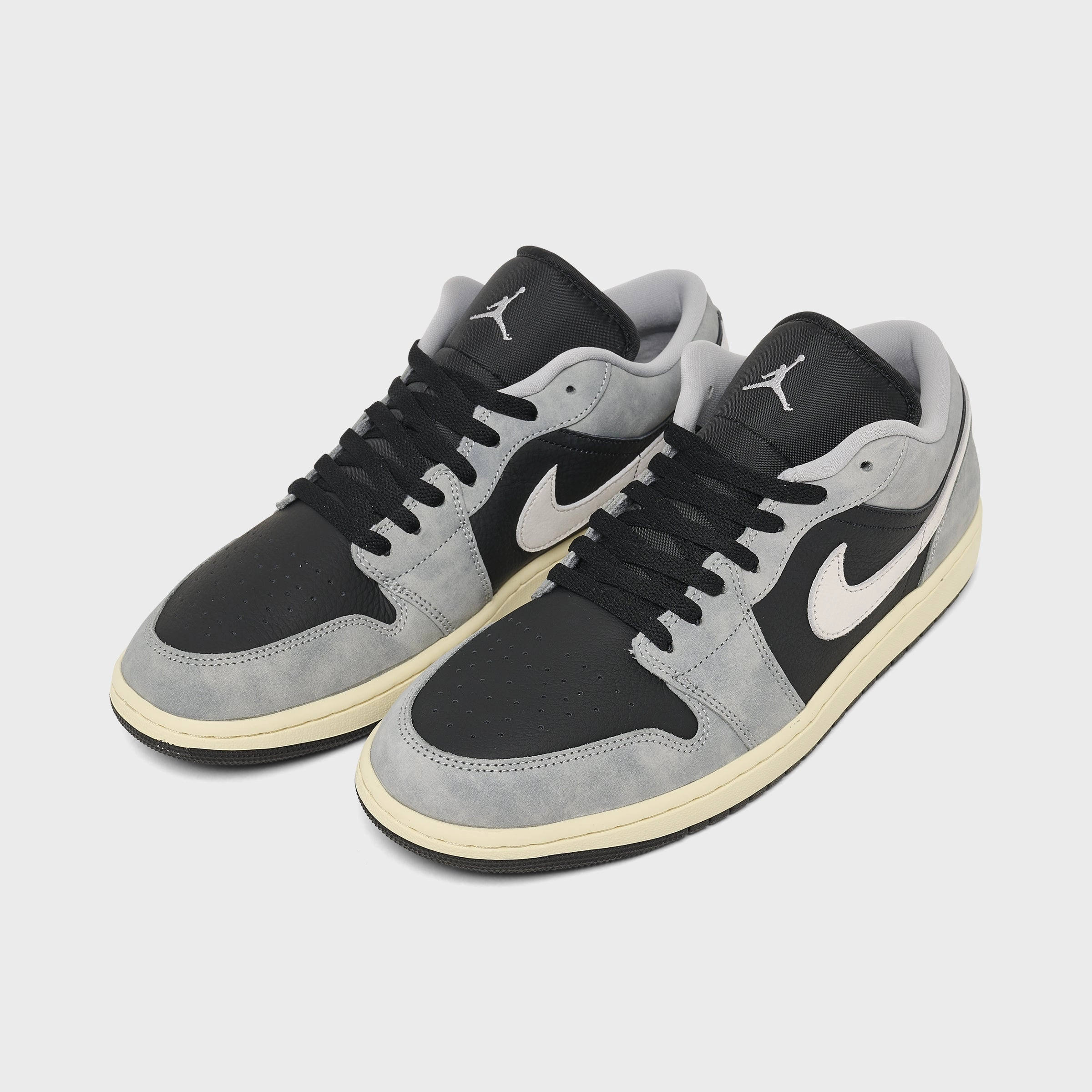 Foam Midsole Grip Air Jordan 1 Low SE Light Smoke Grey / Black - Sail