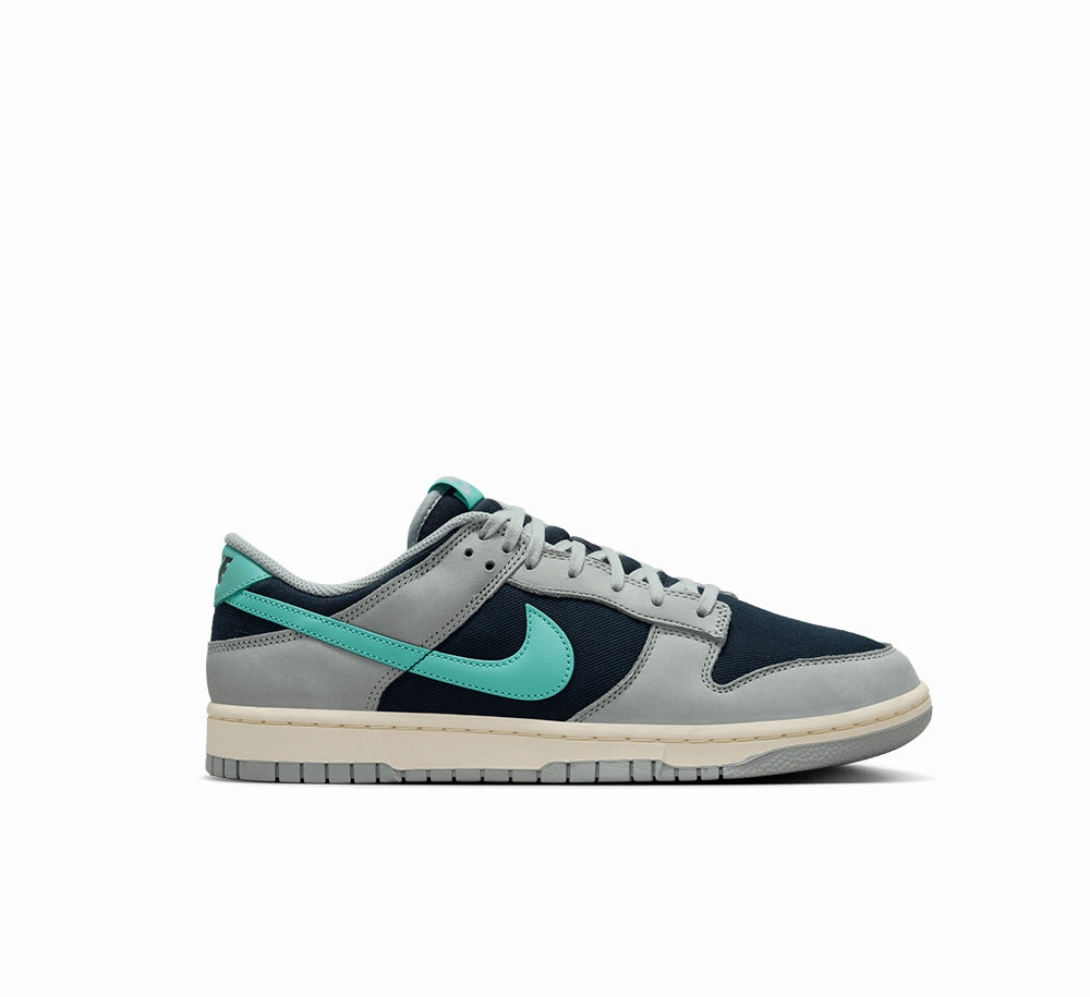 Nike Dunk Low Retro Premium Weekend Outing Mountain Run