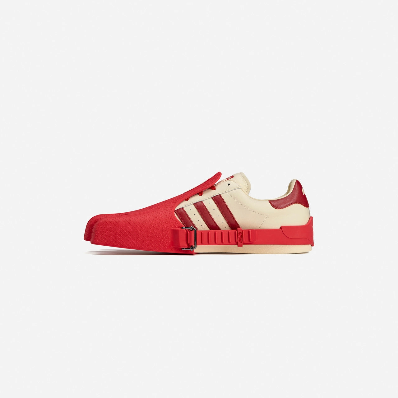 Wmns Superfinger Superstar x Avavav Stair Run