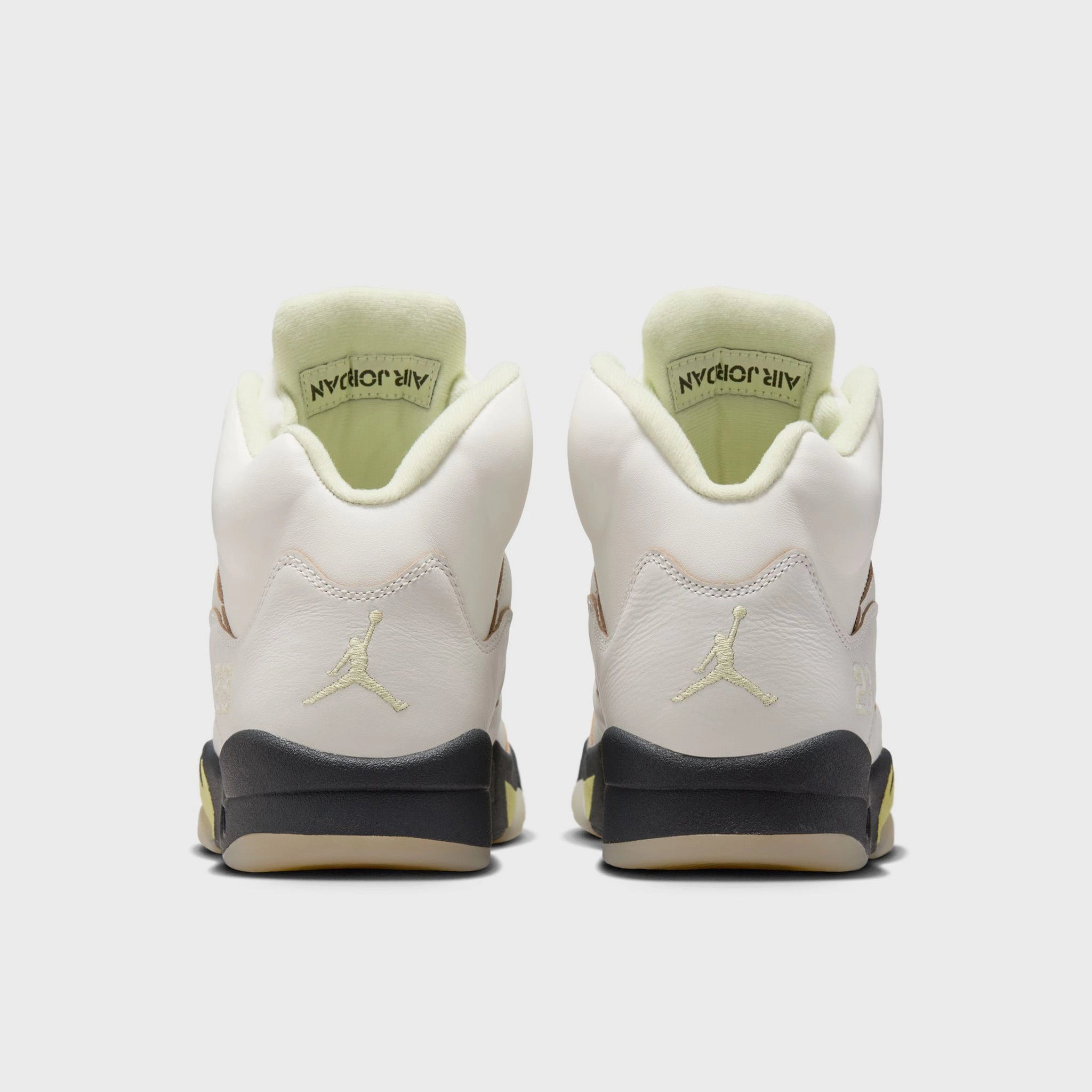 Energy Return Cushioning Jordan Women's 5 Retro Sail / Luminous Green - Anthracite