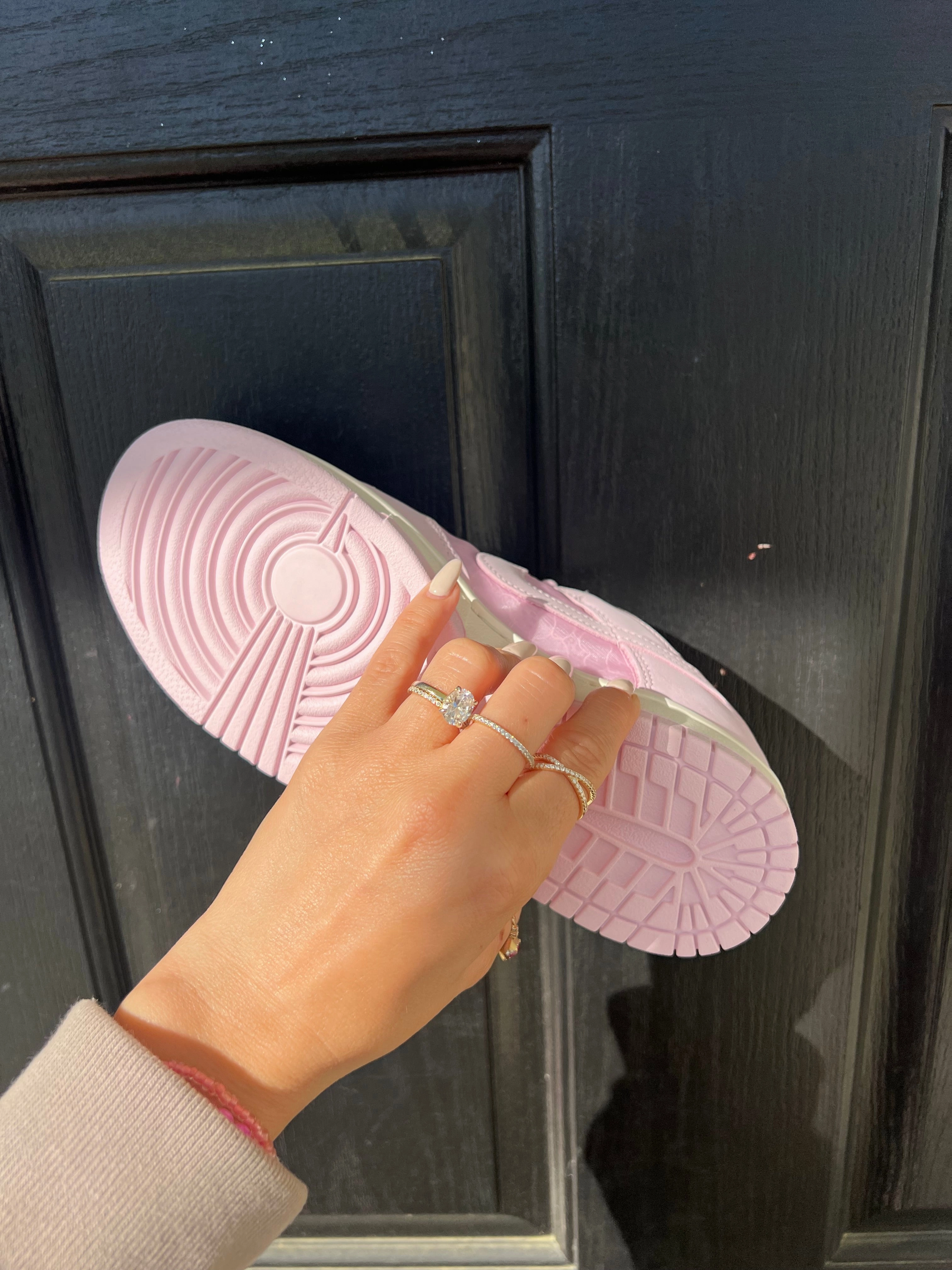 Pink Lace Special Edition Swarovski Womens Nike Dunk Shoes Minimal Edge Narrow heel