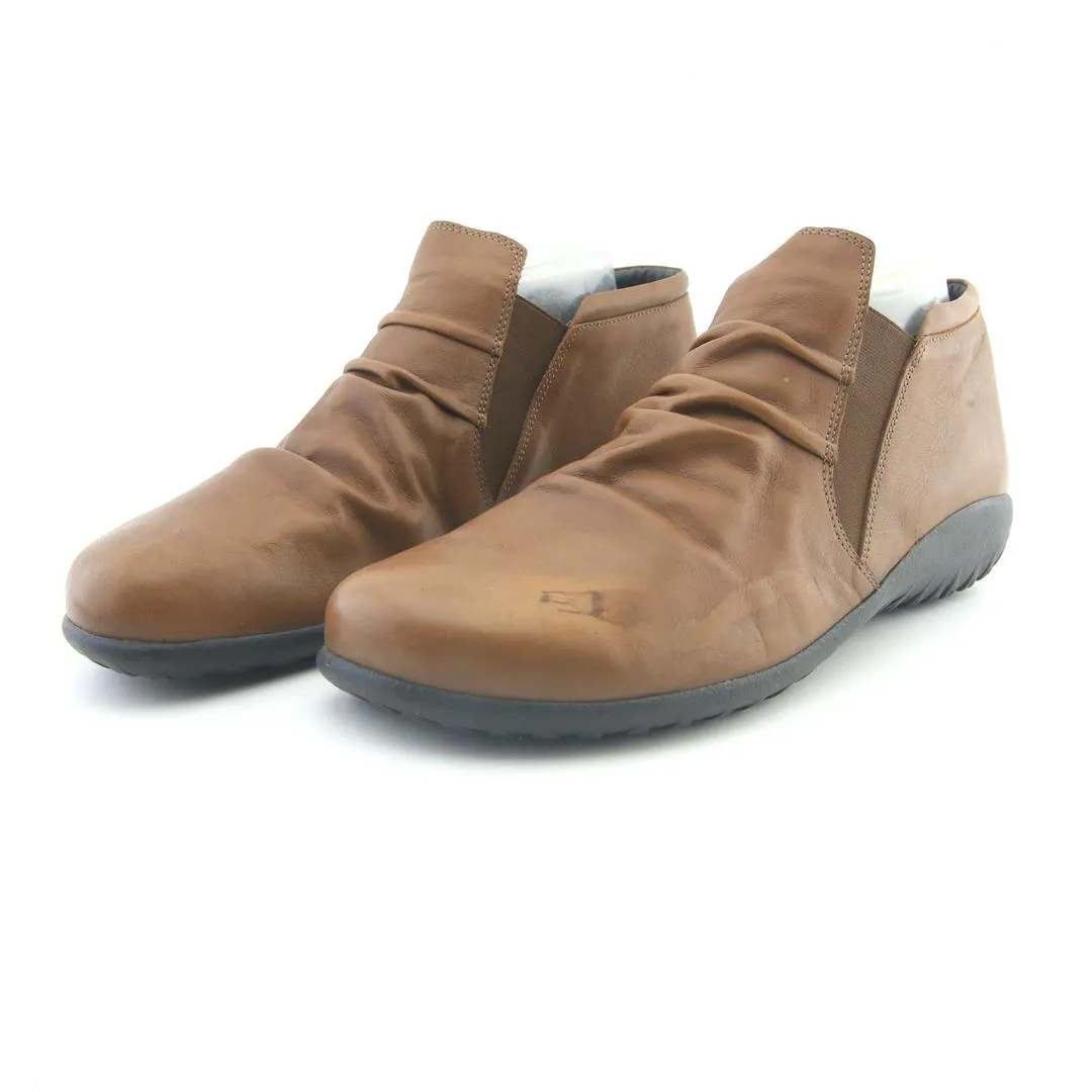 Trendy Footwear Total Support NAOT .