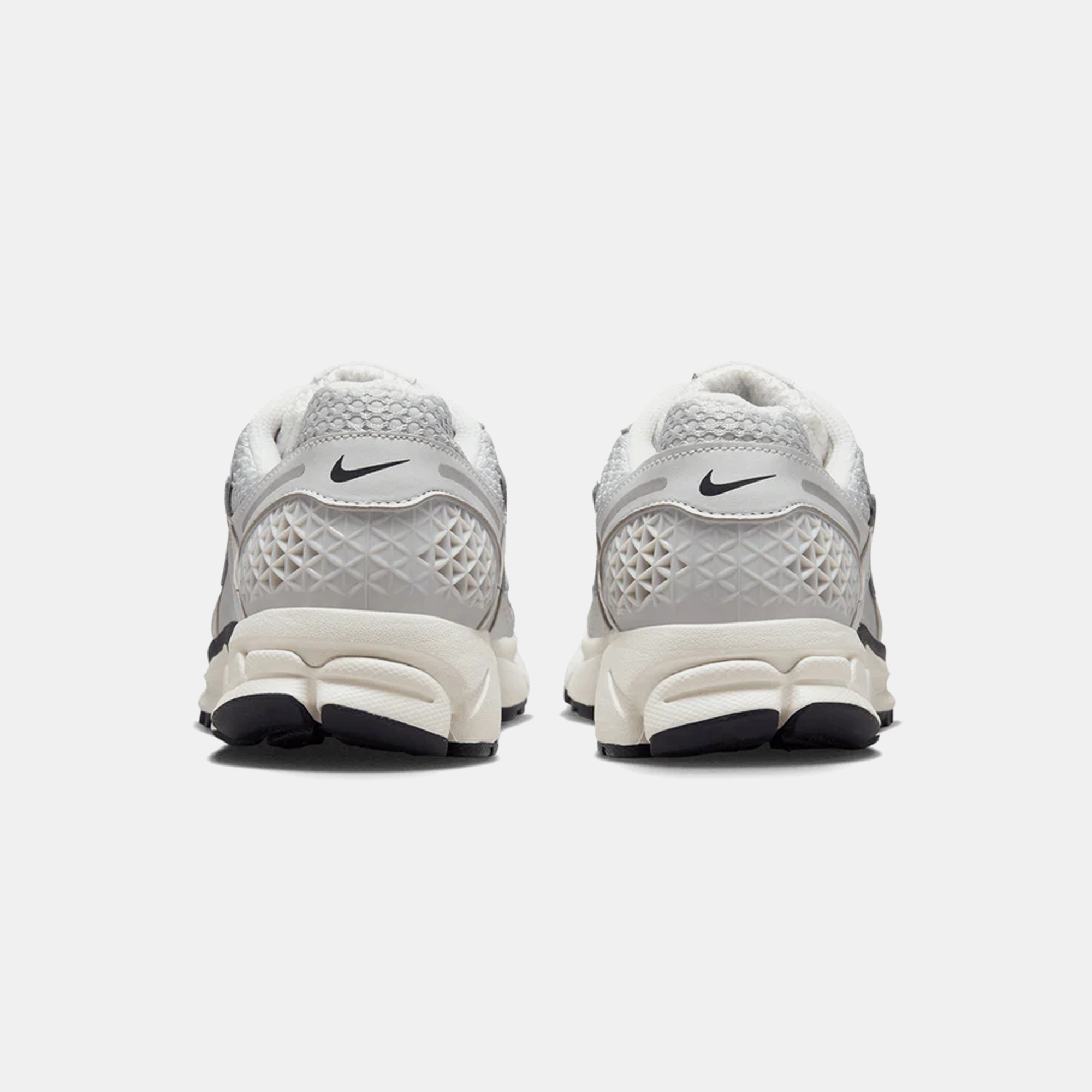 Comfort Grip Nike Air Zoom Vomero 5 'Photon Dust Metallic Silver' WMNS