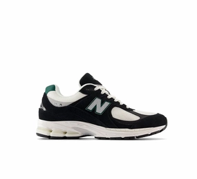 Cool Shape Weekend Hike 2002R