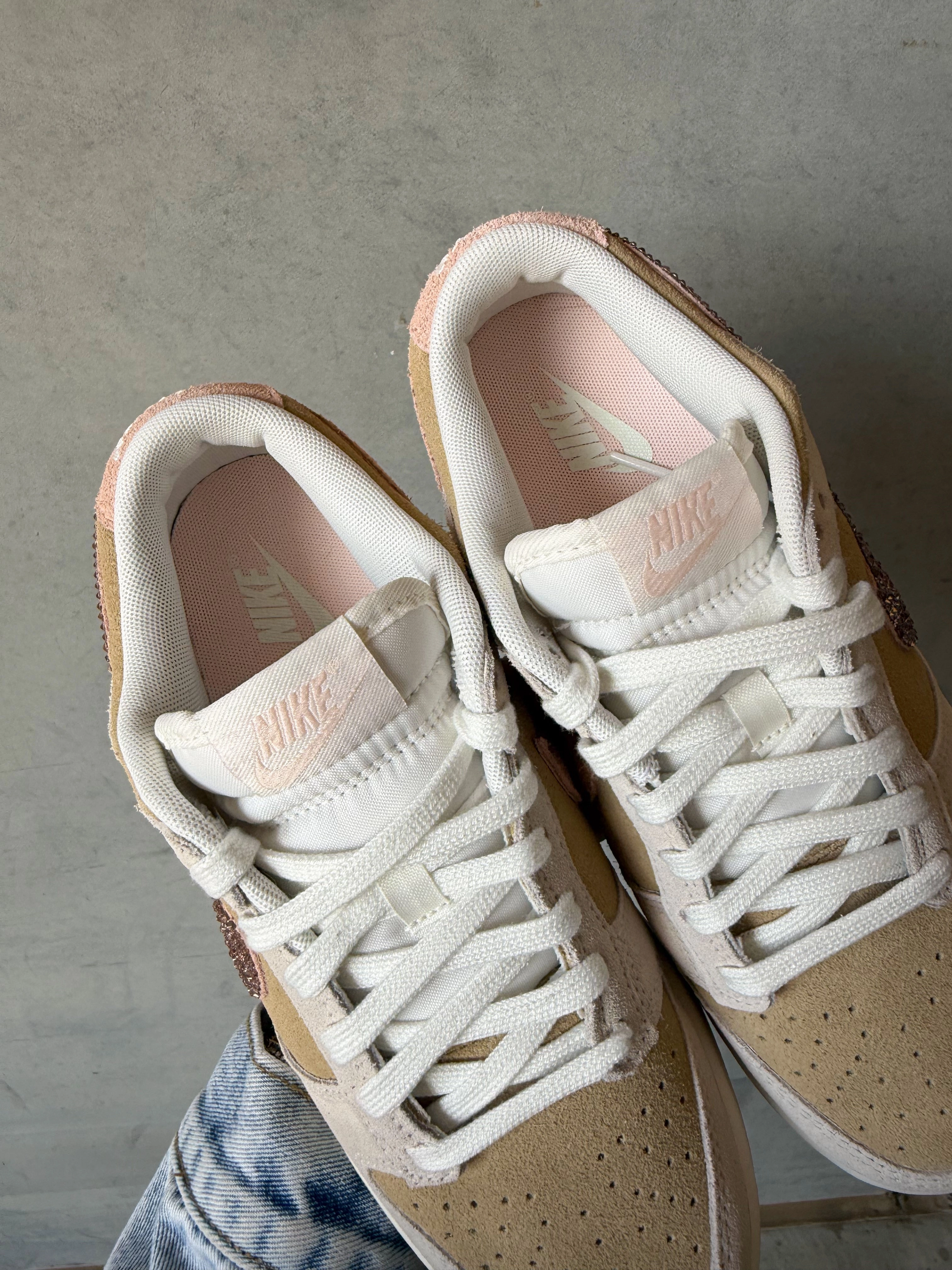 Hybrid Fit ?NEW? Neutral Sand Pink Swarovski Womens Nike Dunk Shoes