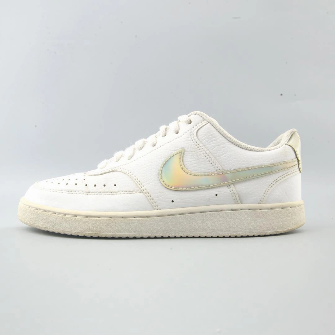 Office Look No Lace NIKE COURT VISION LOW