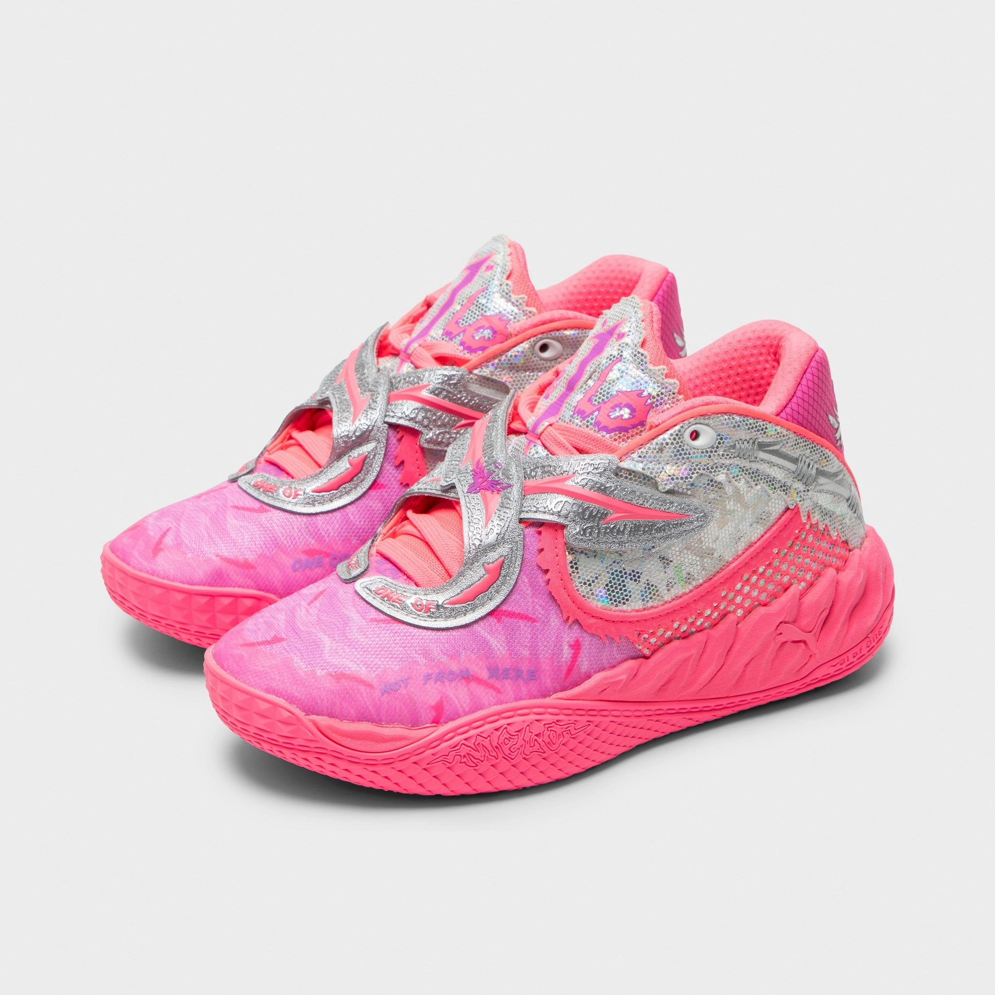 PUMA x LAMELO BALL Junior MB.05 World Tour Lockdown Fit Technology Quick Pivot