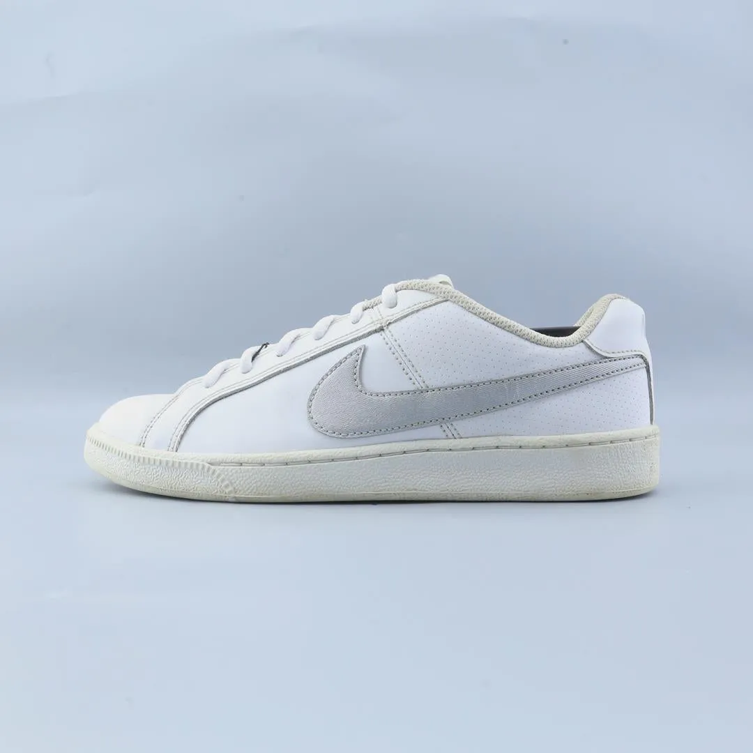 NIKE COURT ROYALE Street Scene Cushioned Midsole