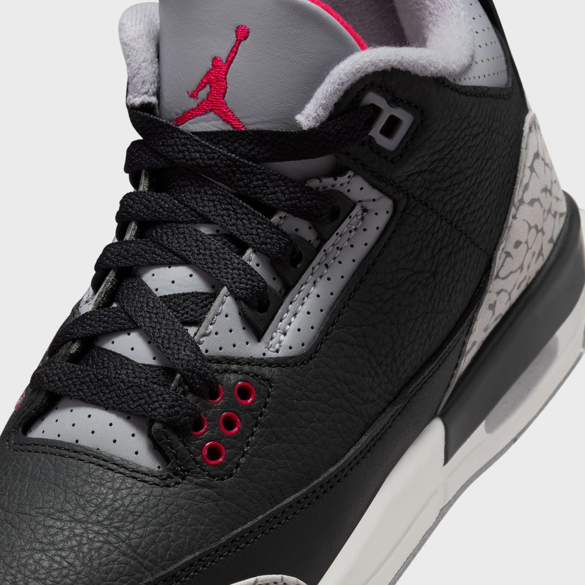 Jordan 3 Retro GS Black / Fire Red - Cement Grey Anatomical Fit Design