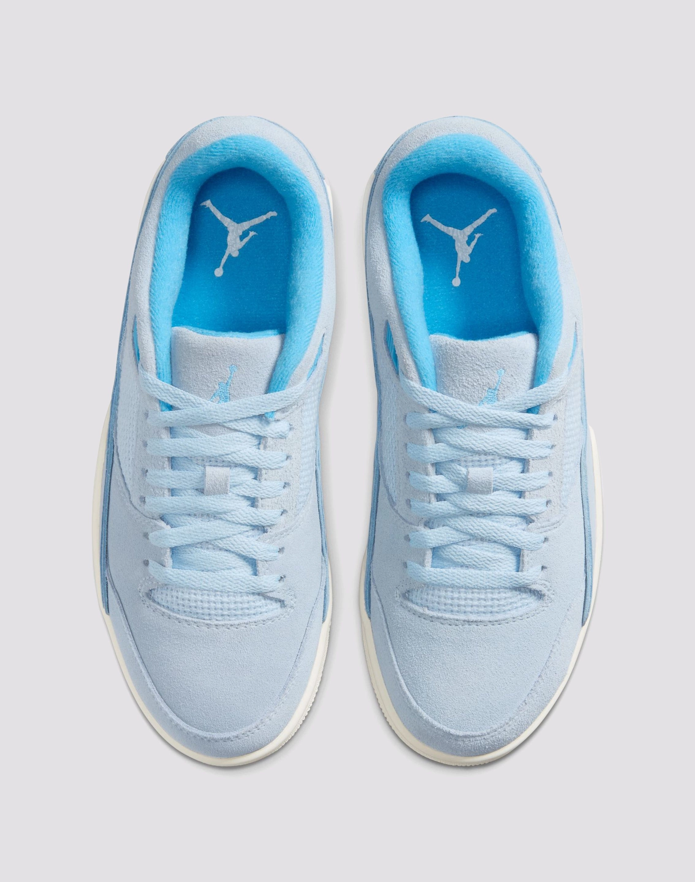 Jordan Flight Court "Hydrogen Blue/University Blue/Sail" Thermal Regulating Layer Game Day Cushioning