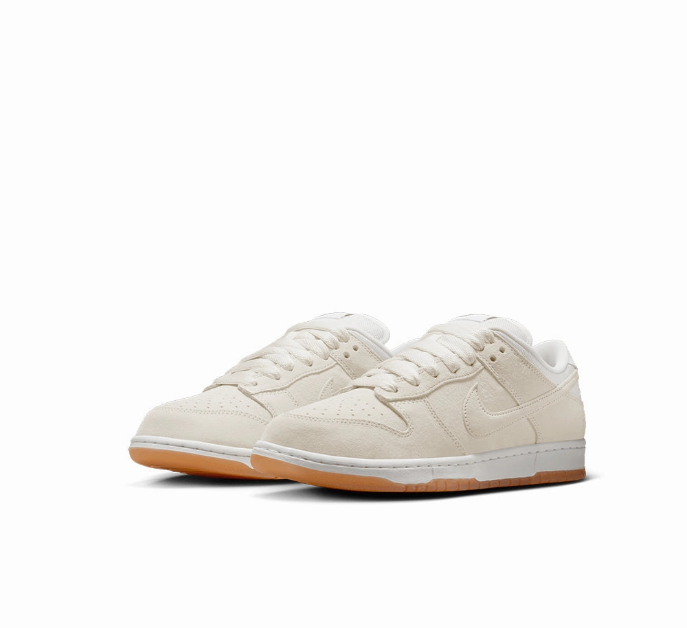 Lightweight Trail Shoes Reinforced toe Nike SB Dunk Low Pro B