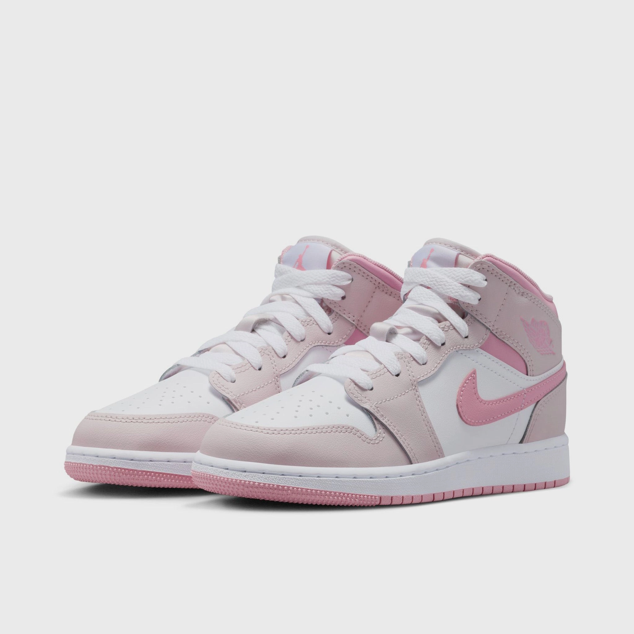 Jordan 1 Mid GS Pearl Pink / Medium Soft Pink - White Athletic Look breathable insole
