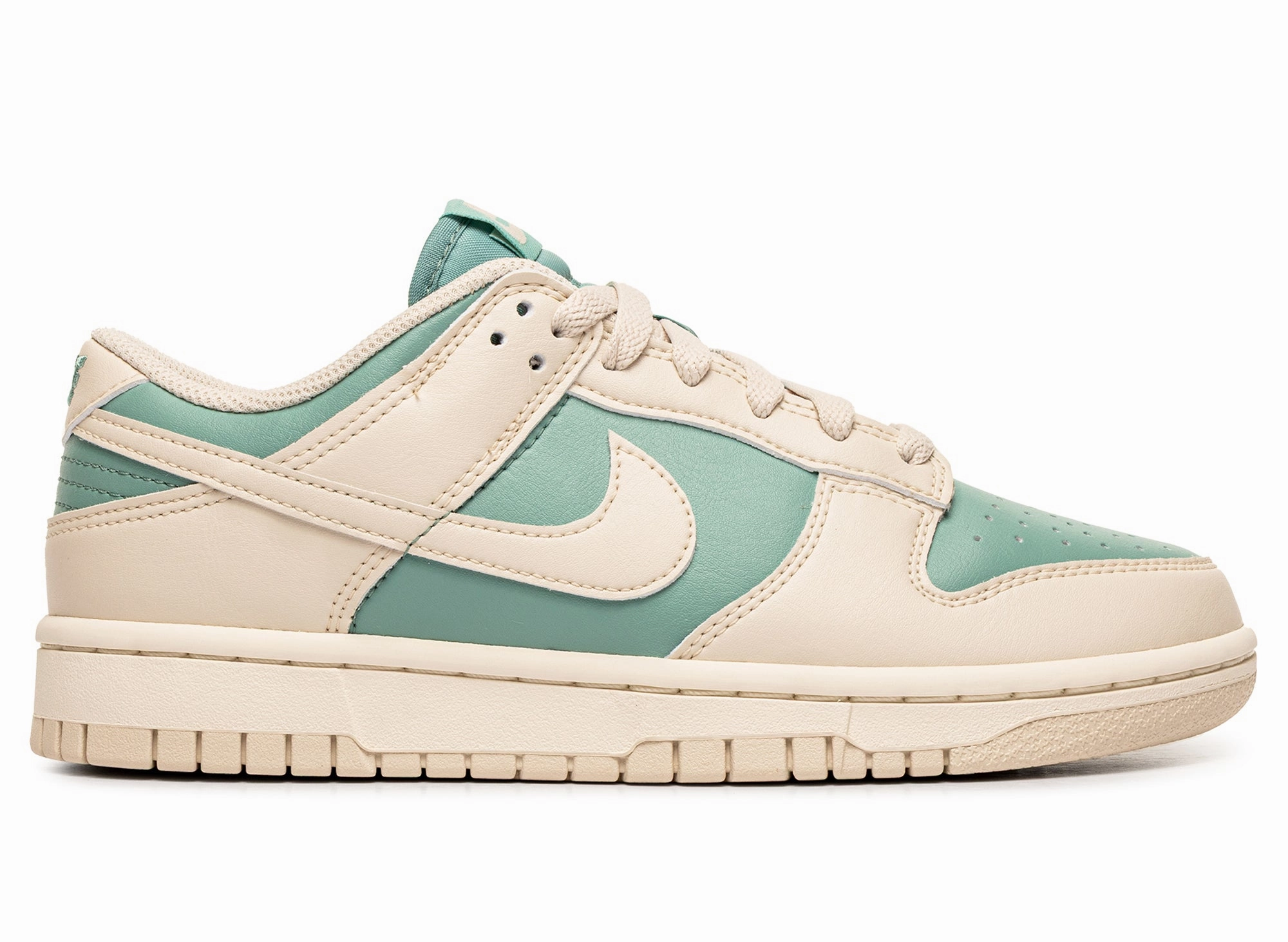 Women's Nike Dunk Low Minimal Weight