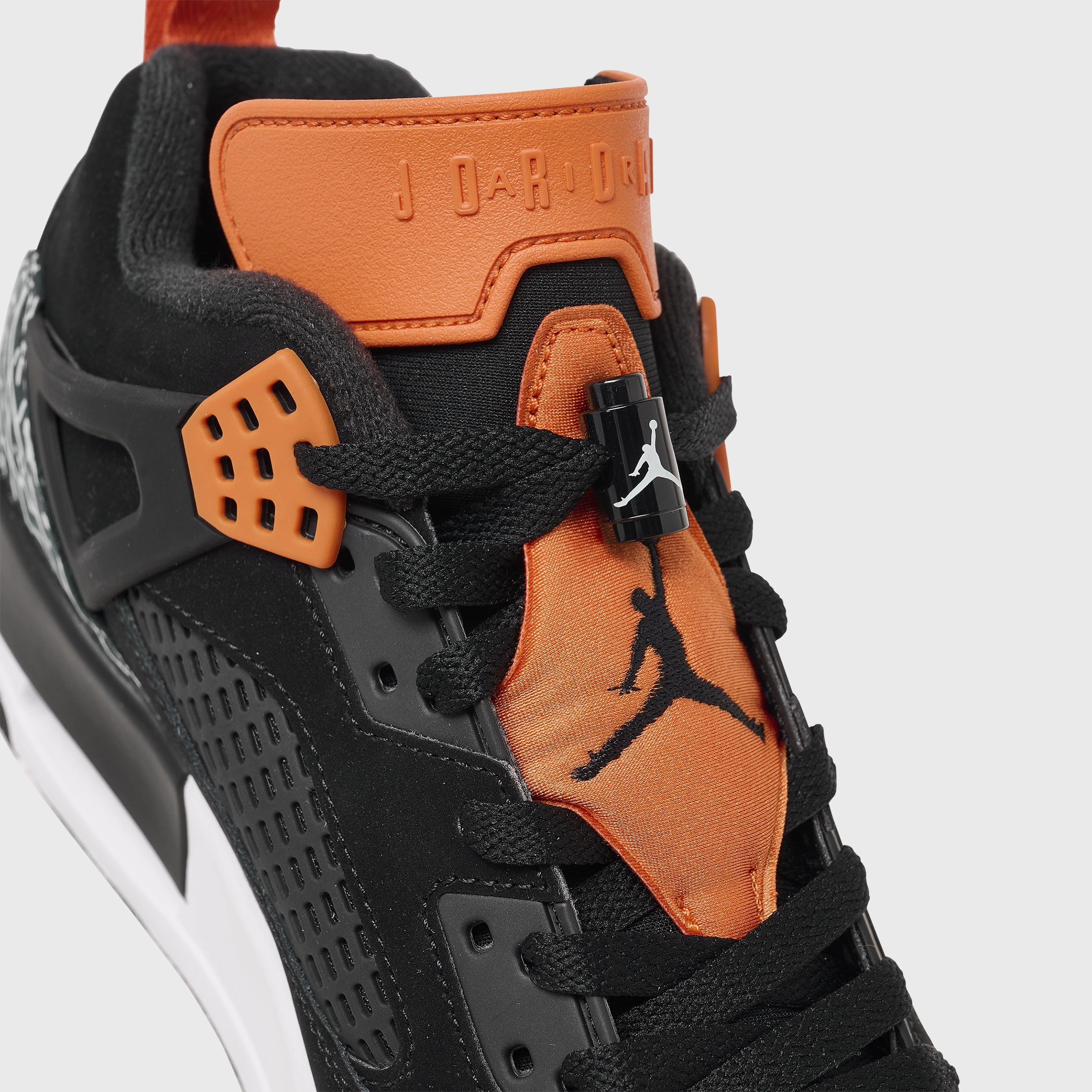 Jordan Spizike Low Black / Black - Starfish Asymmetrical Collar Design
